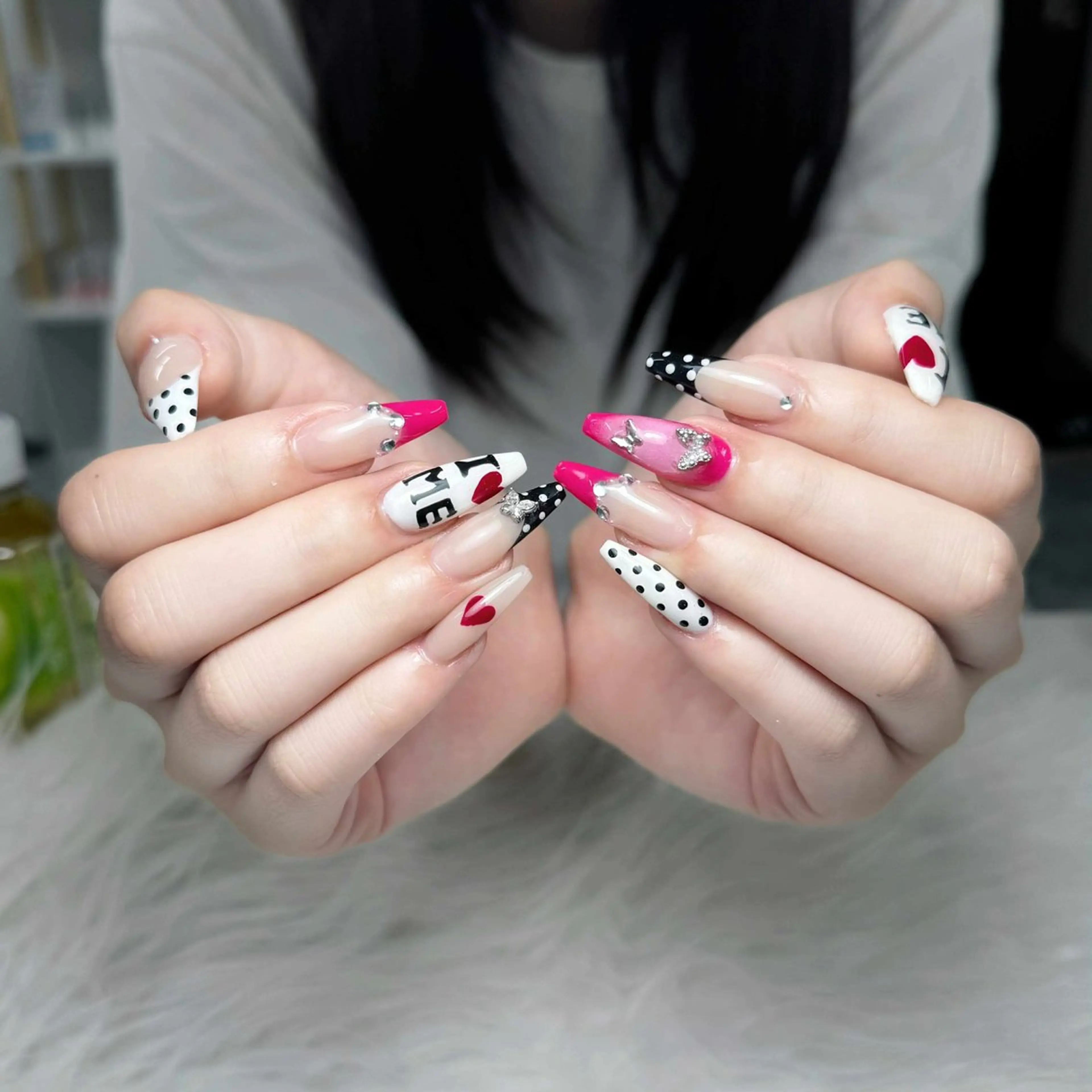 ネイル ハンドネイル ハンドケア Nova Nail Nambaのネイルデザイン