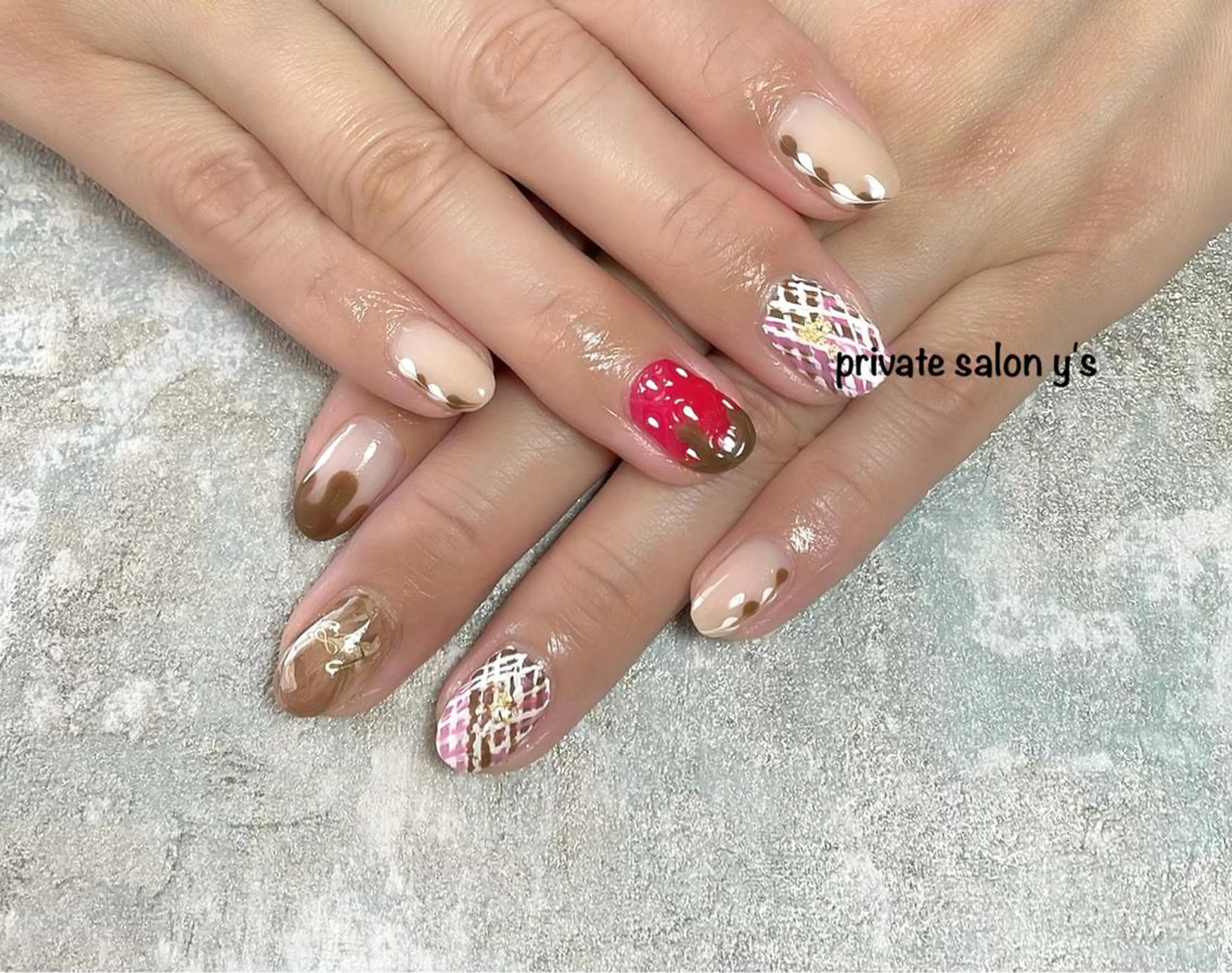 ネイル y' sのネイルデザイン