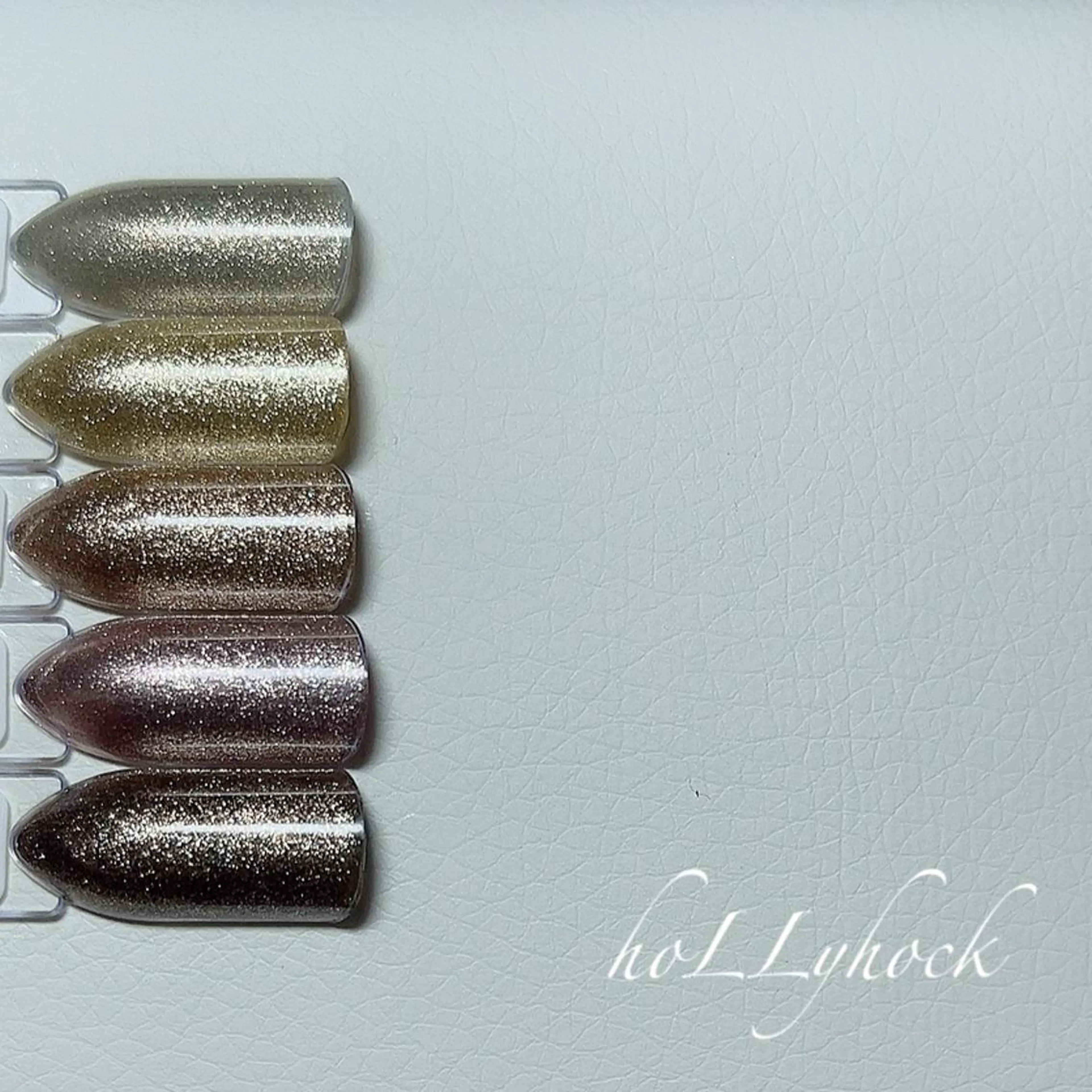 ネイル nail salon hoLLyhockのネイルデザイン