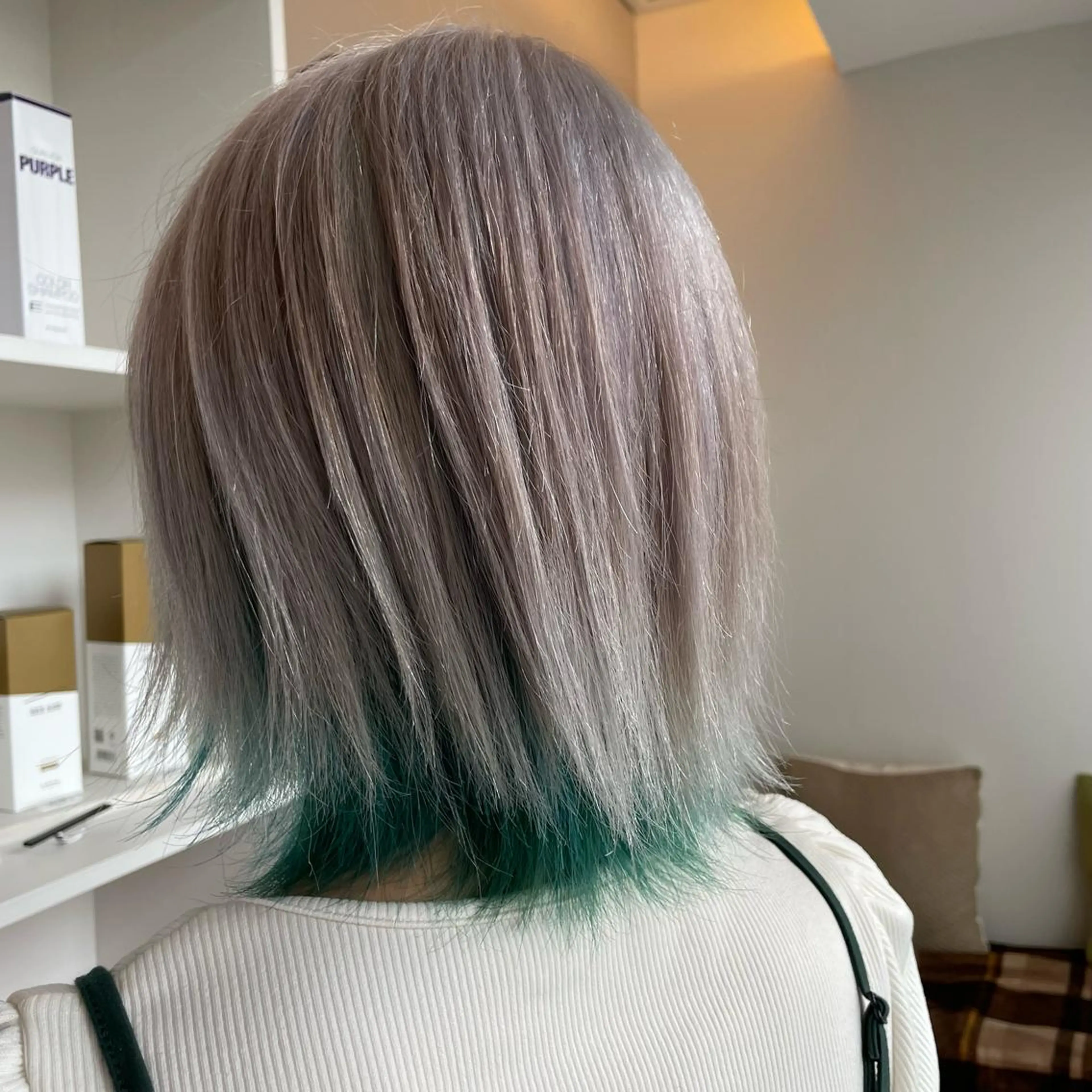 ミディアム ヘアカラー トリートメント ブリーチ毛矯正.髪質 改善.髪にドラマをのヘアスタイル