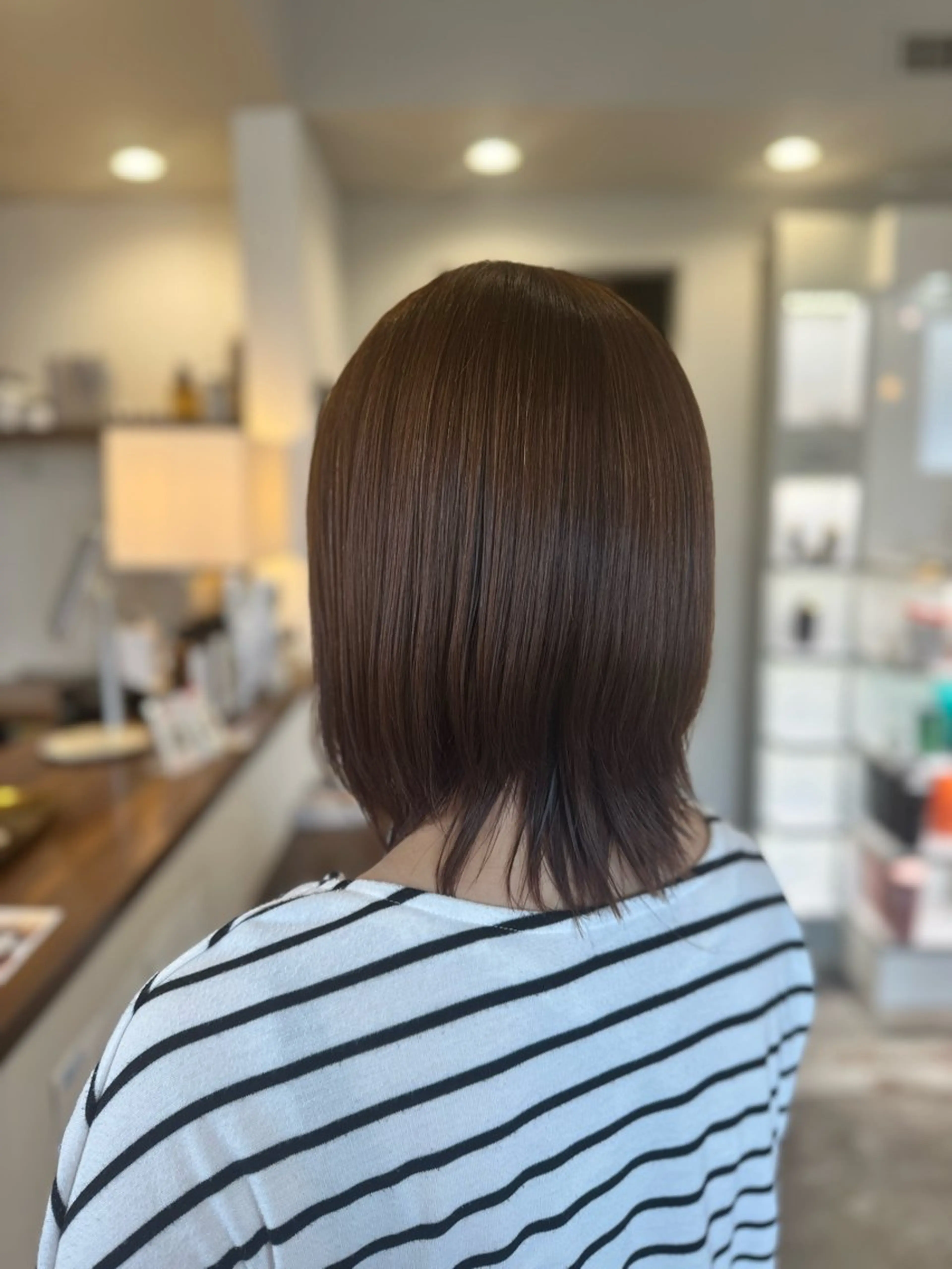 ミディアム 中山 柚香のヘアスタイル
