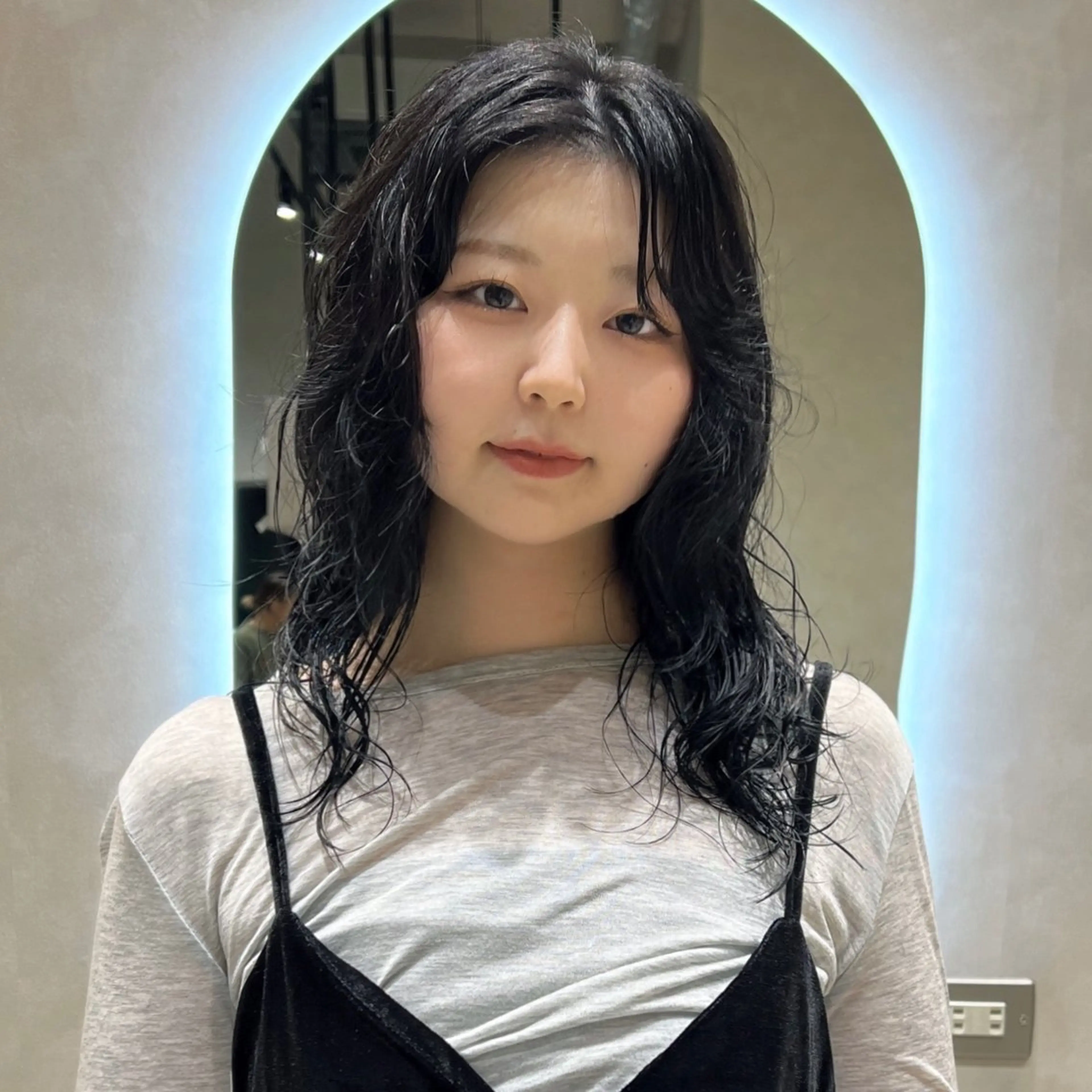 🖤暗めいい女カラー🖤➕トリートメント🫧➕スタイリング込✨️の写真