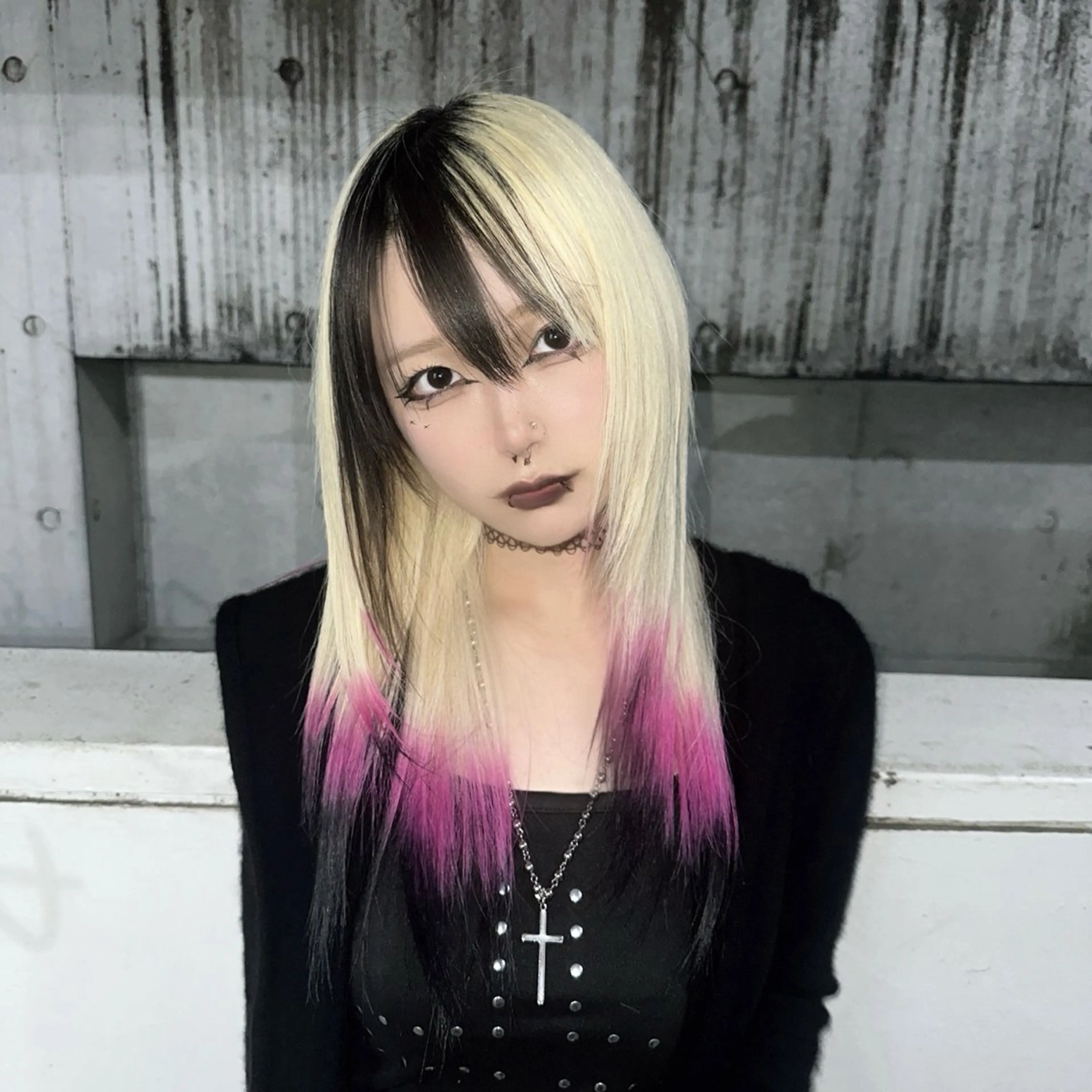 ミディアム カラー ヘアカラー ハイトーン/ウルフ /エクステ/ましろのヘアスタイル