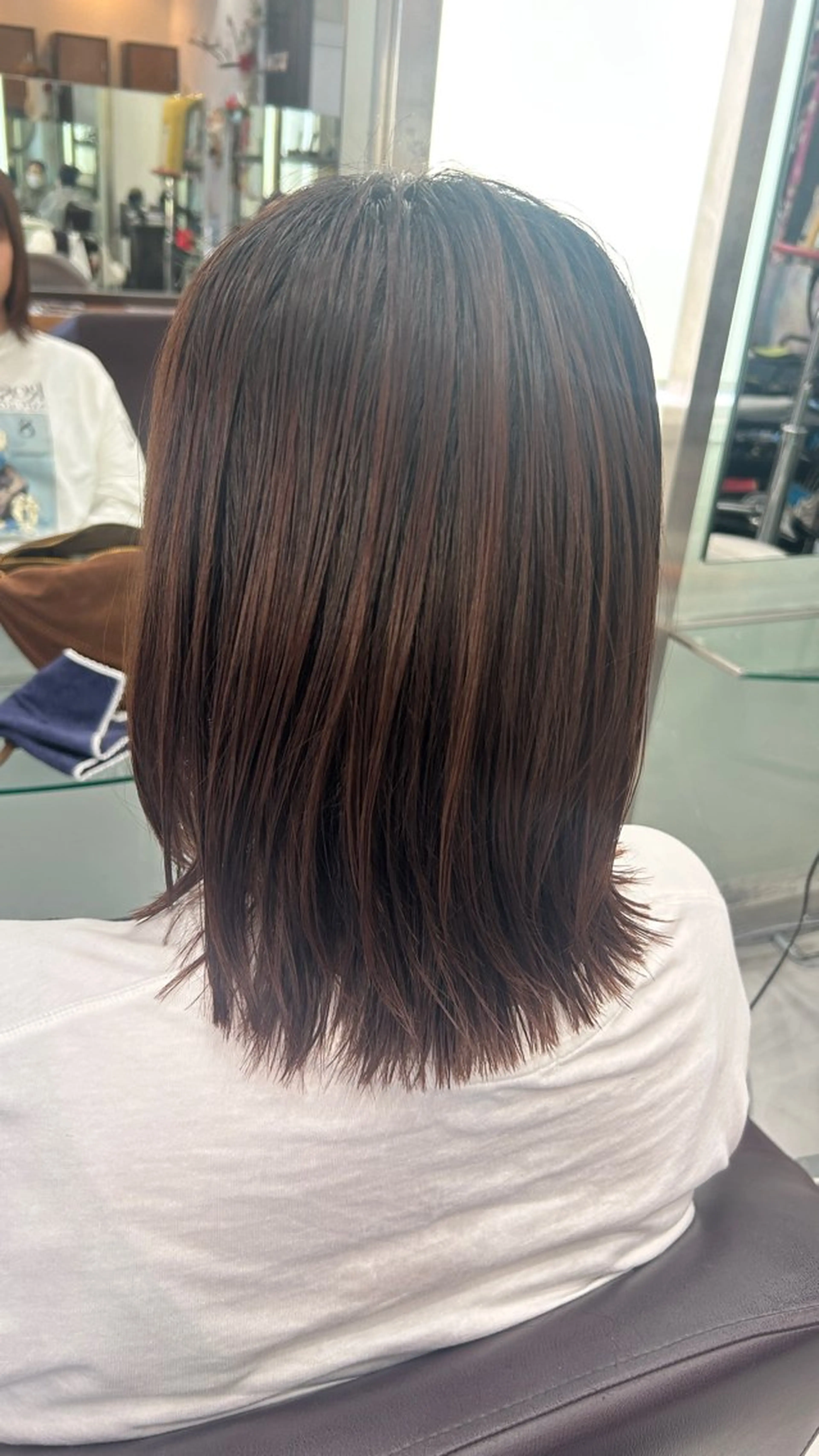 ミディアム 保科 椎奈のヘアスタイル