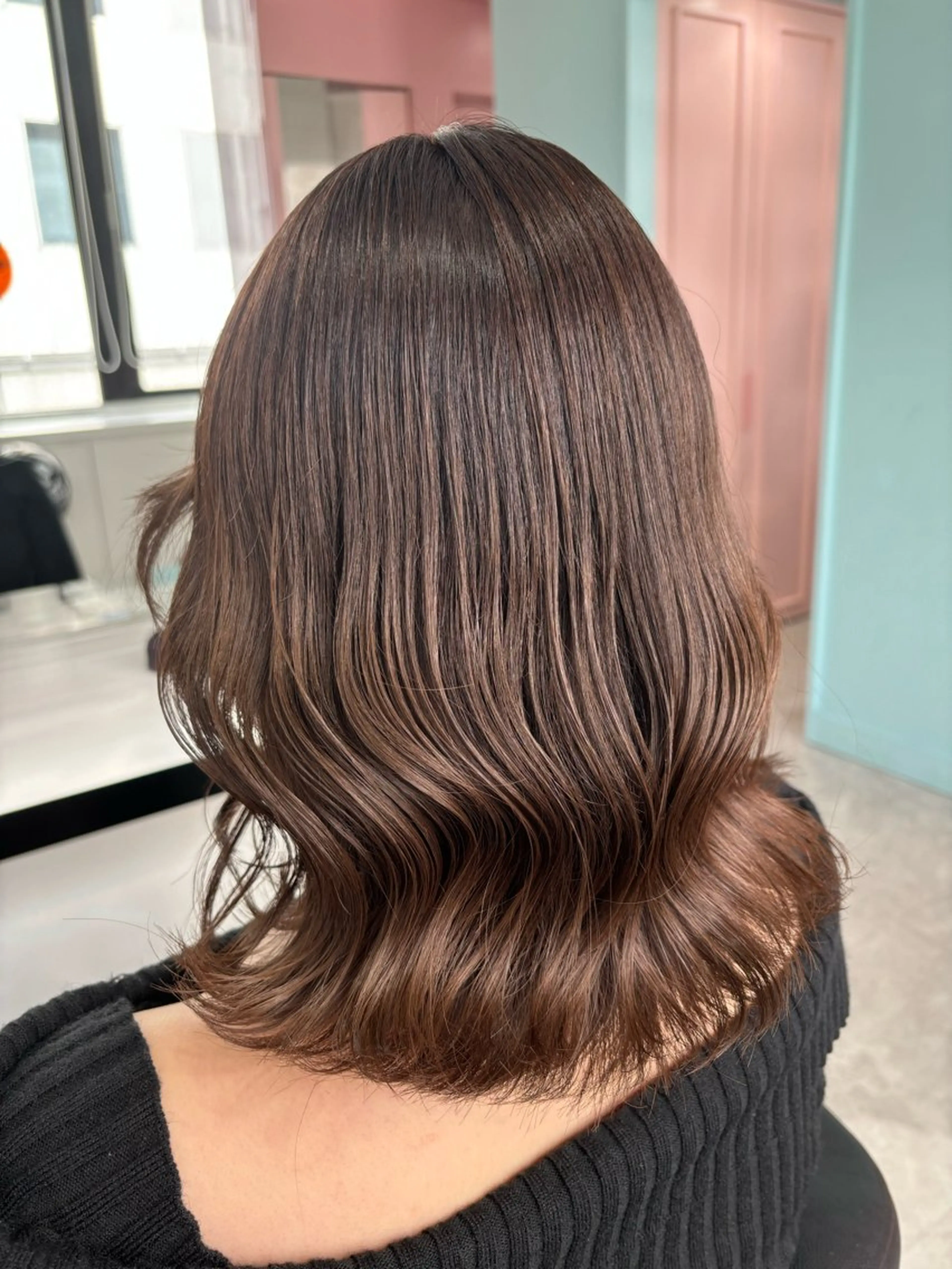 セミロング Wカラー/暖色/べ ージュりく©︎🐝のヘアスタイル