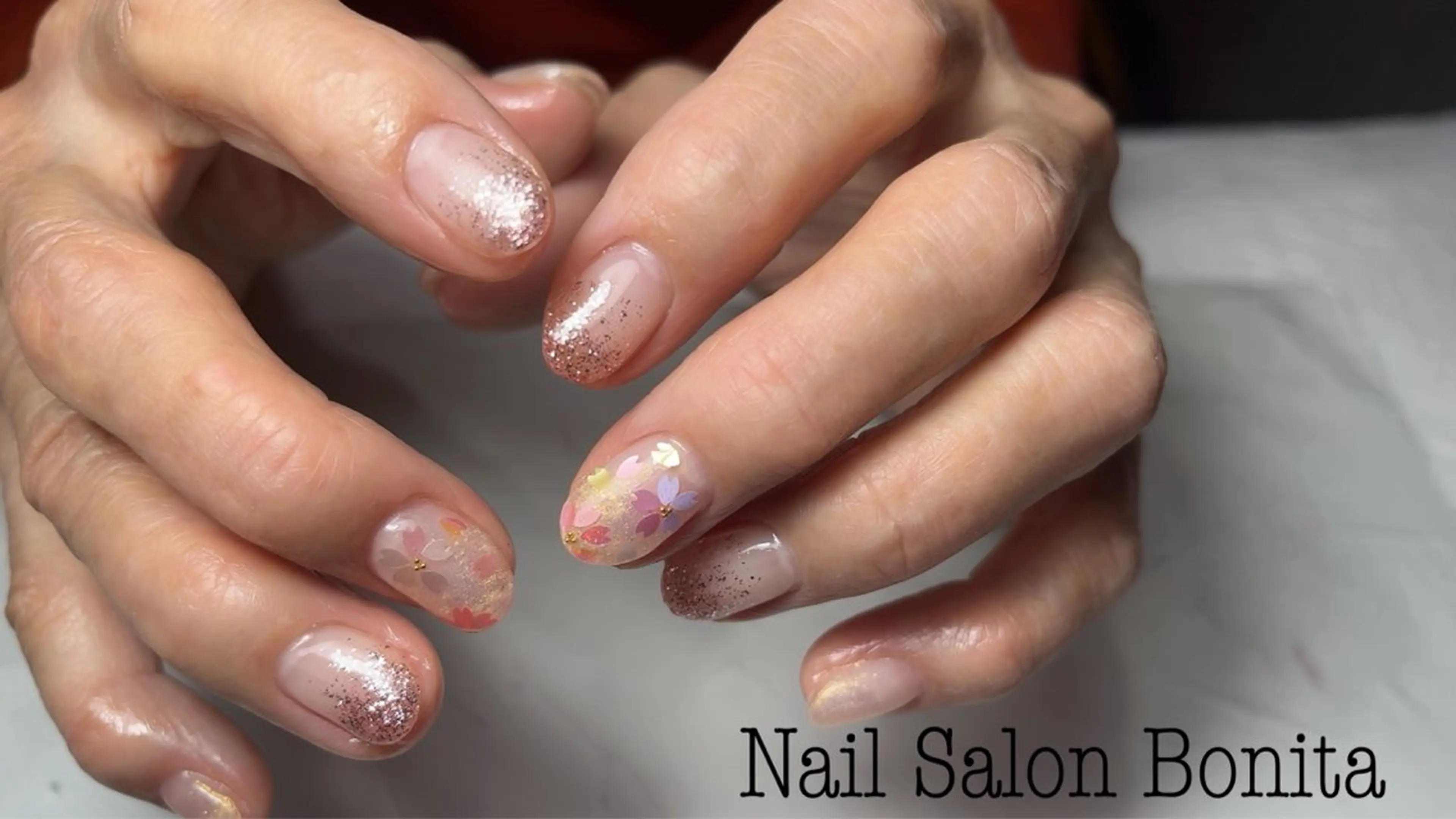 ネイル ハンドネイル フットネイル ハンドケア Nail Salon Bonita所属・フィルイン施術 SHIZUKAのネイルデザイン