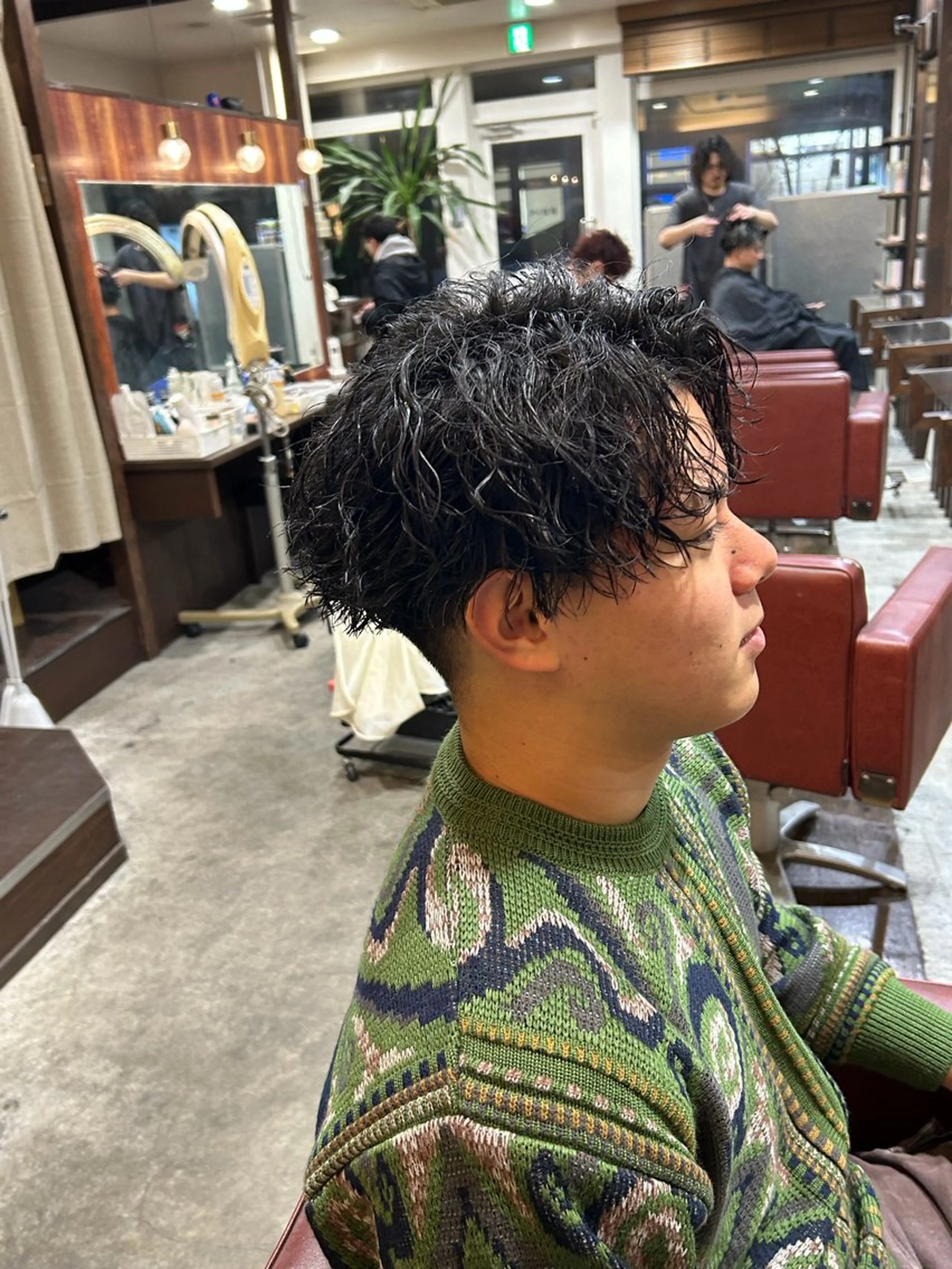 パーマ メンズ 渡邊 海里のヘアスタイル