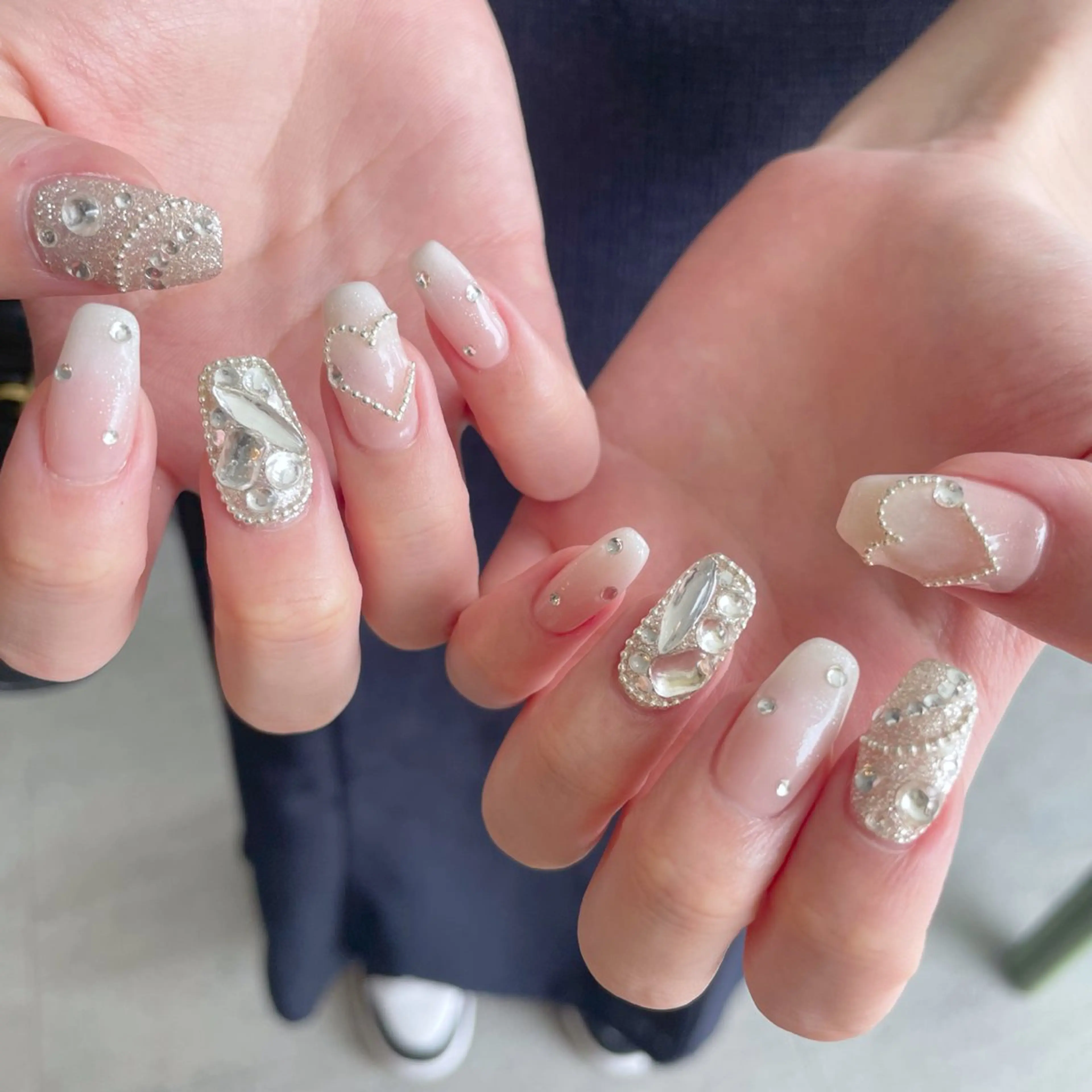 【ハンド】オフ無料ケア込みジェル120分付け放題¥7000(ミラー、マグネット、埋め尽くしOK)の写真