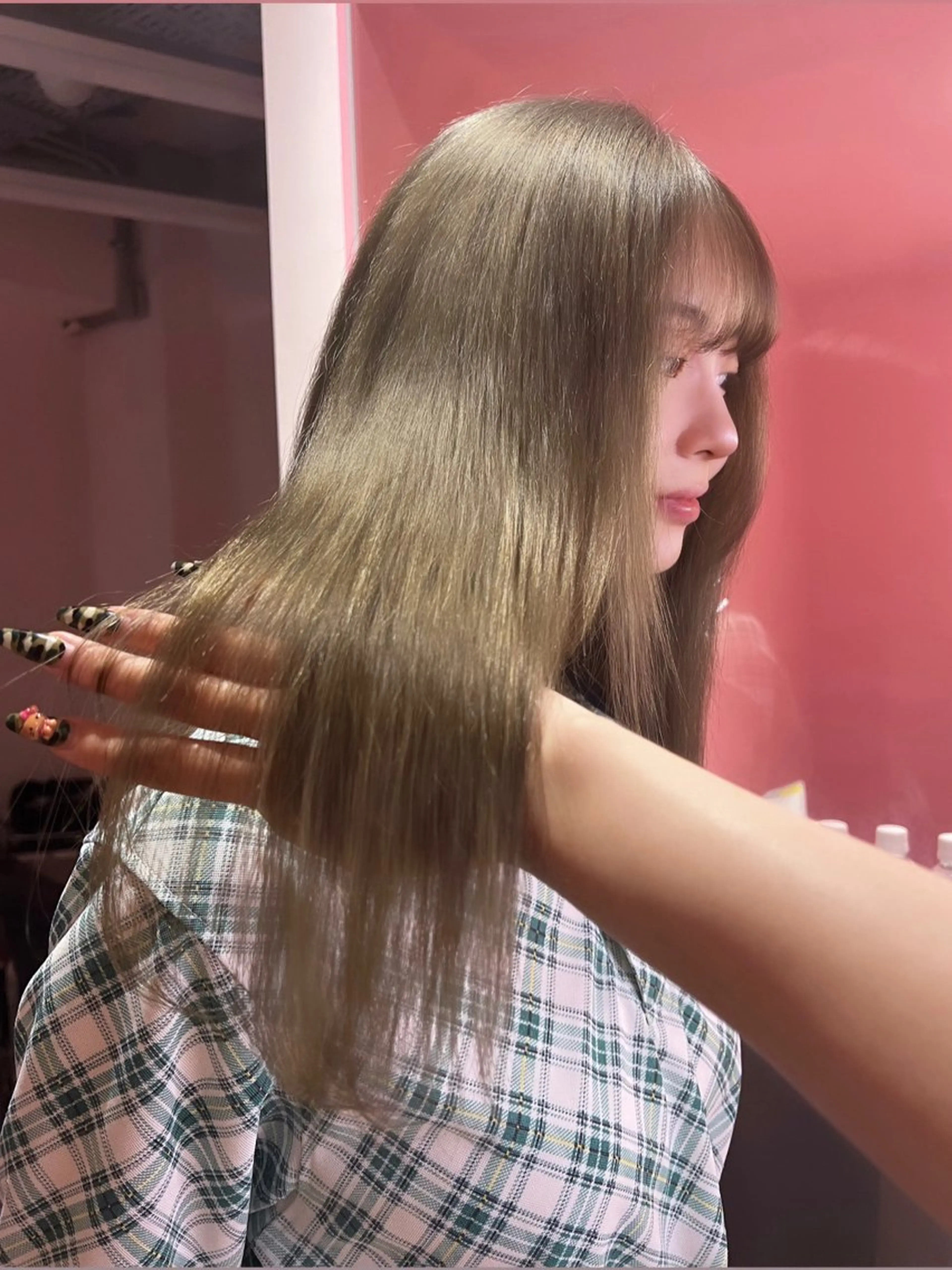 セミロング ヘアカラー トリートメント sara/名古屋 ／ハイトーンのヘアスタイル