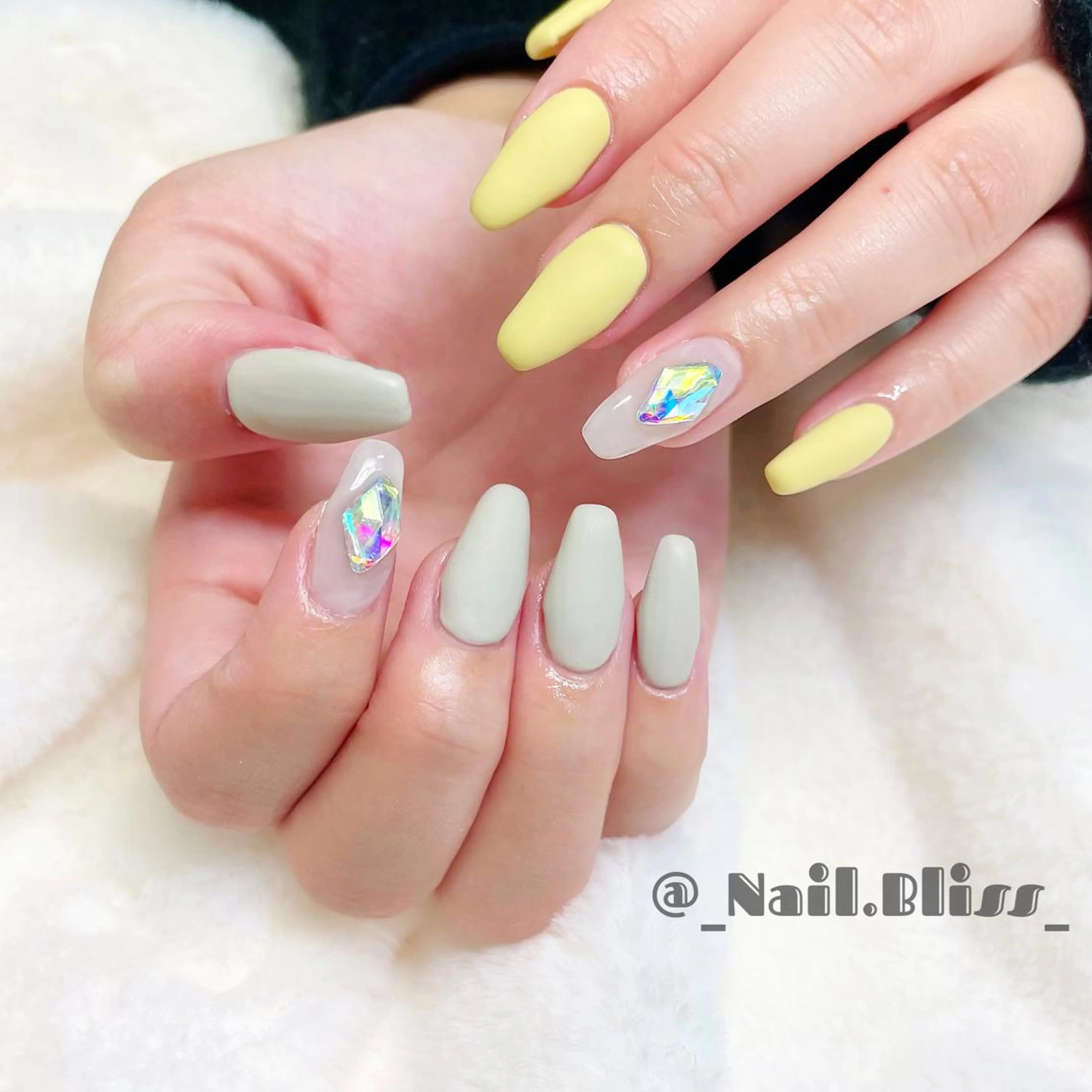 ネイル マットネイル ハンドネイル NAIL BLISSのネイルデザイン