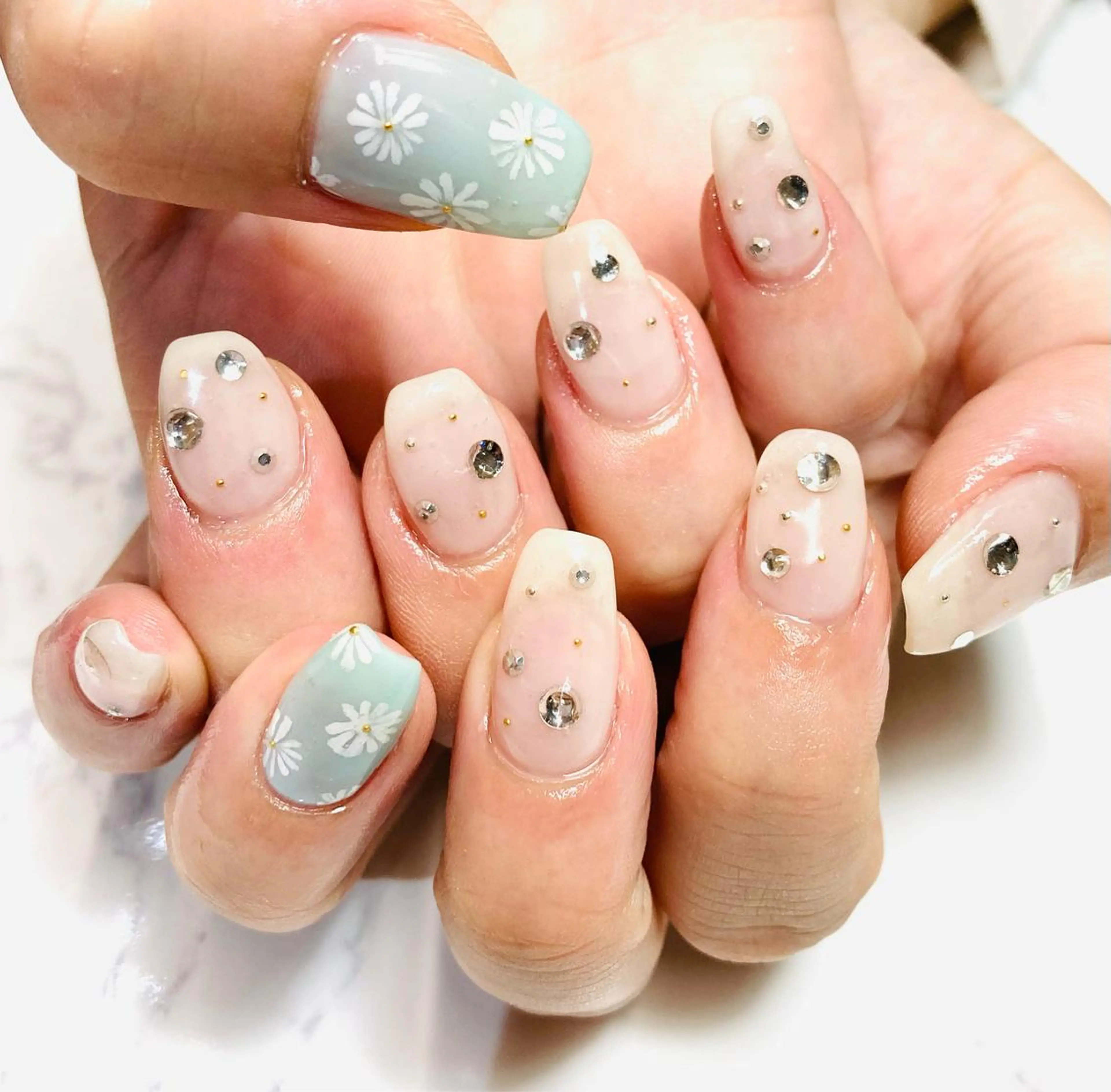 ネイル ハンドネイル one nailsalonのネイルデザイン
