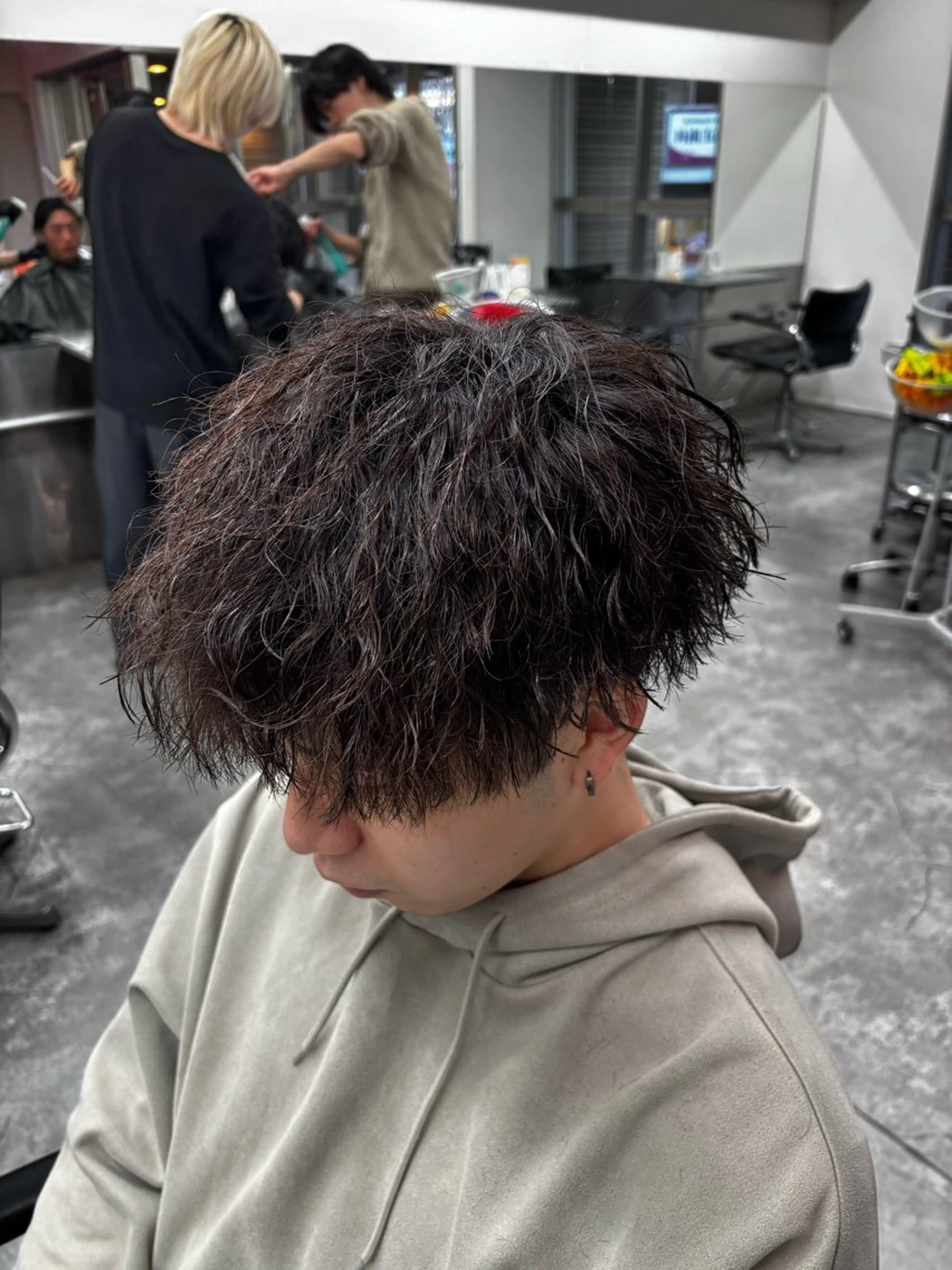 パーマ メンズ カット パーマ メンズ特化✨️ 韓国風パーマ🔥一八のヘアスタイル