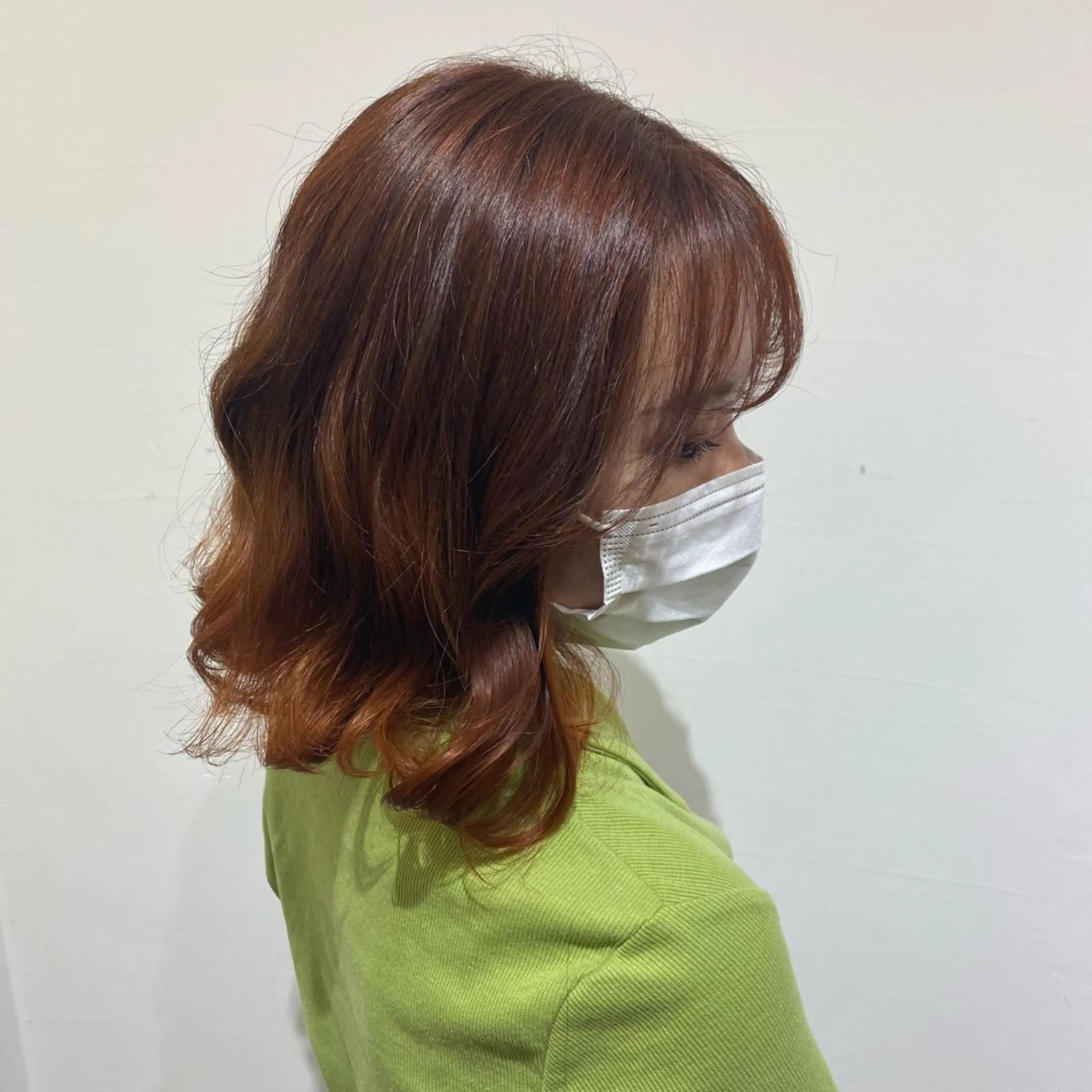 ミディアム ミストバング オレンジブラウン ハイライト 髪質改善 ヨシンモリ ヘアカラー 韓国ヘア特化 💟 ララア 💟のヘアスタイル
