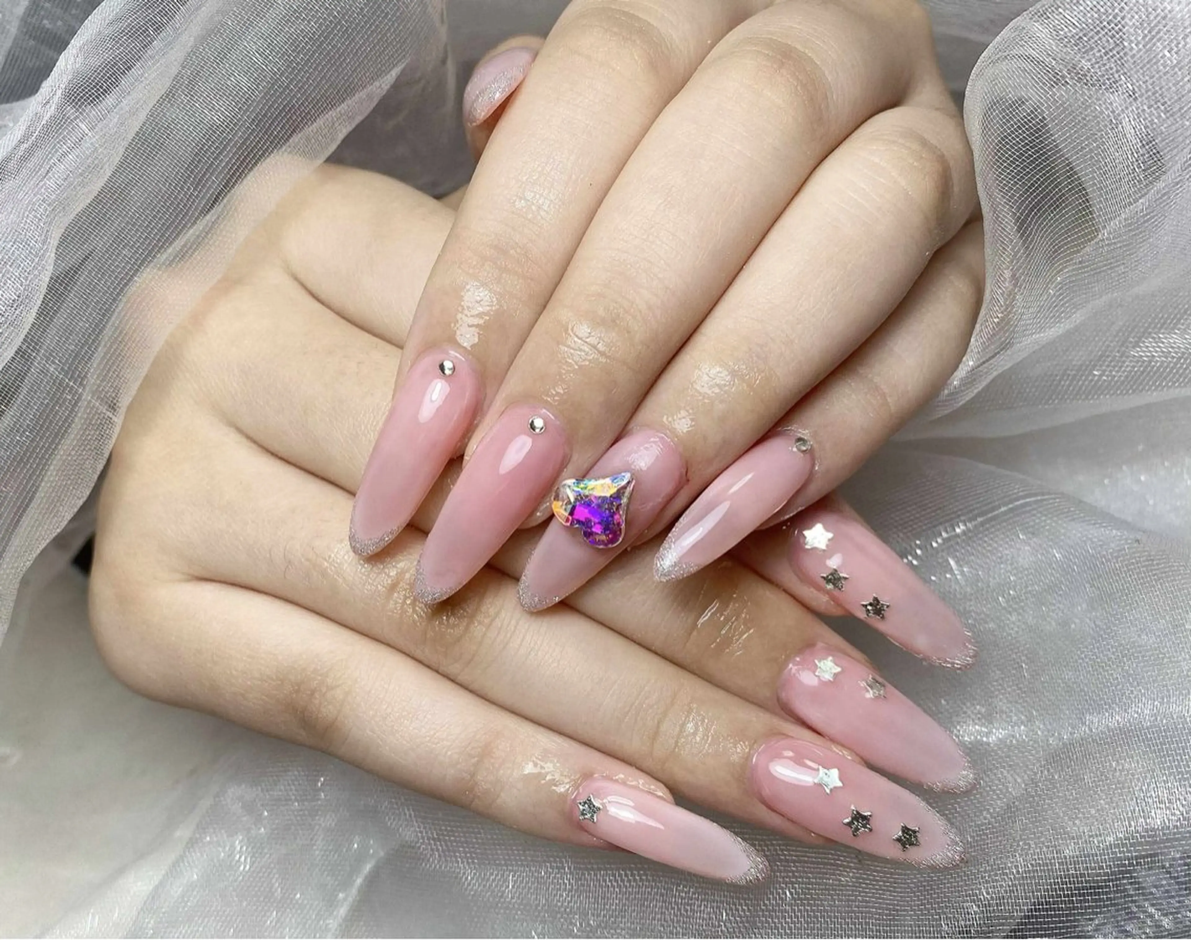 ネイル フレンチネイル ジェルネイル ガーリー 韓国ネイル ロングネイル ハンドネイル NieNail Nezukoのネイルデザイン