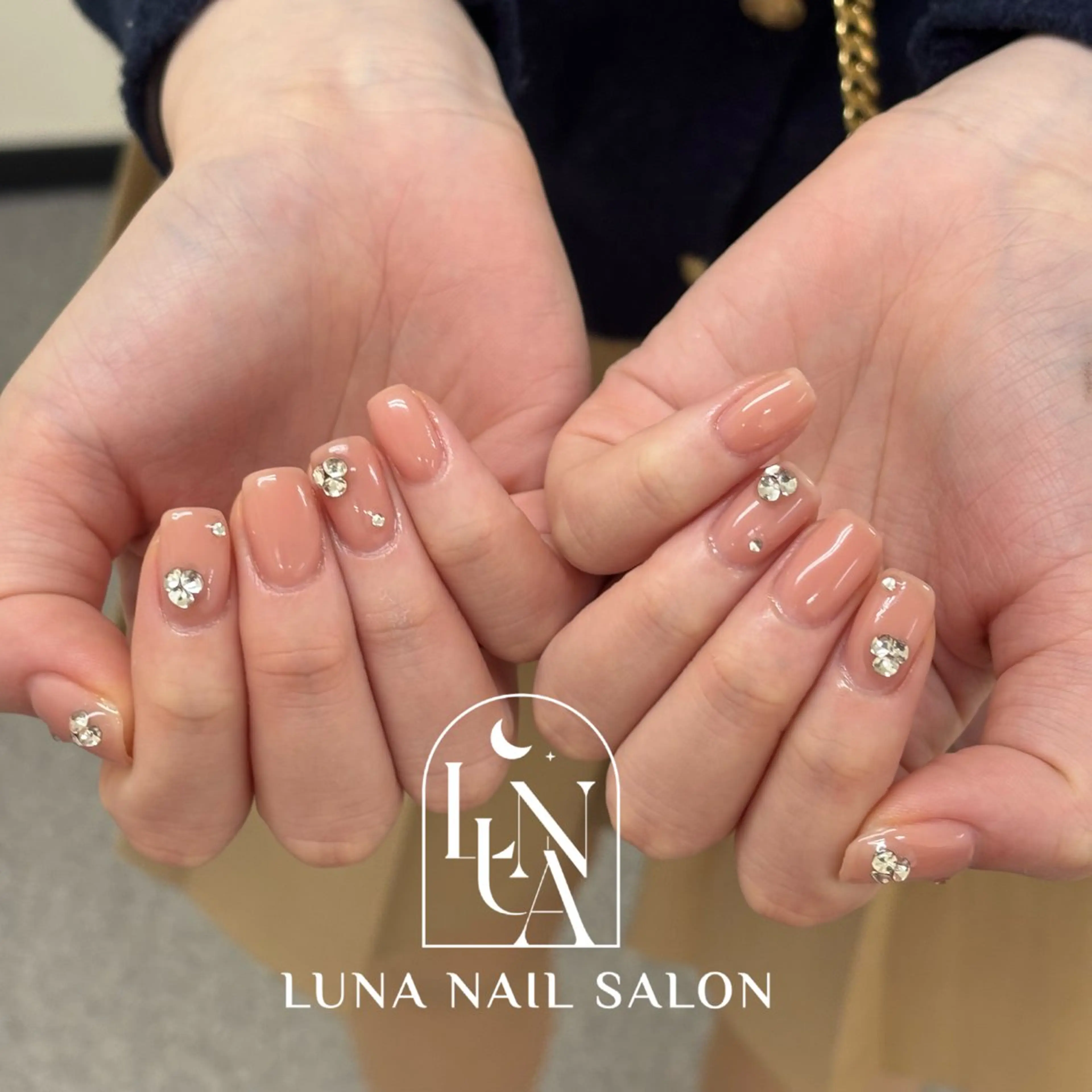 ネイル アートネイル フレンチネイル ジェルネイル ガラスフレンチ 韓国ネイル ハンドネイル ハンドケア LUNA Nail salon💕のネイルデザイン