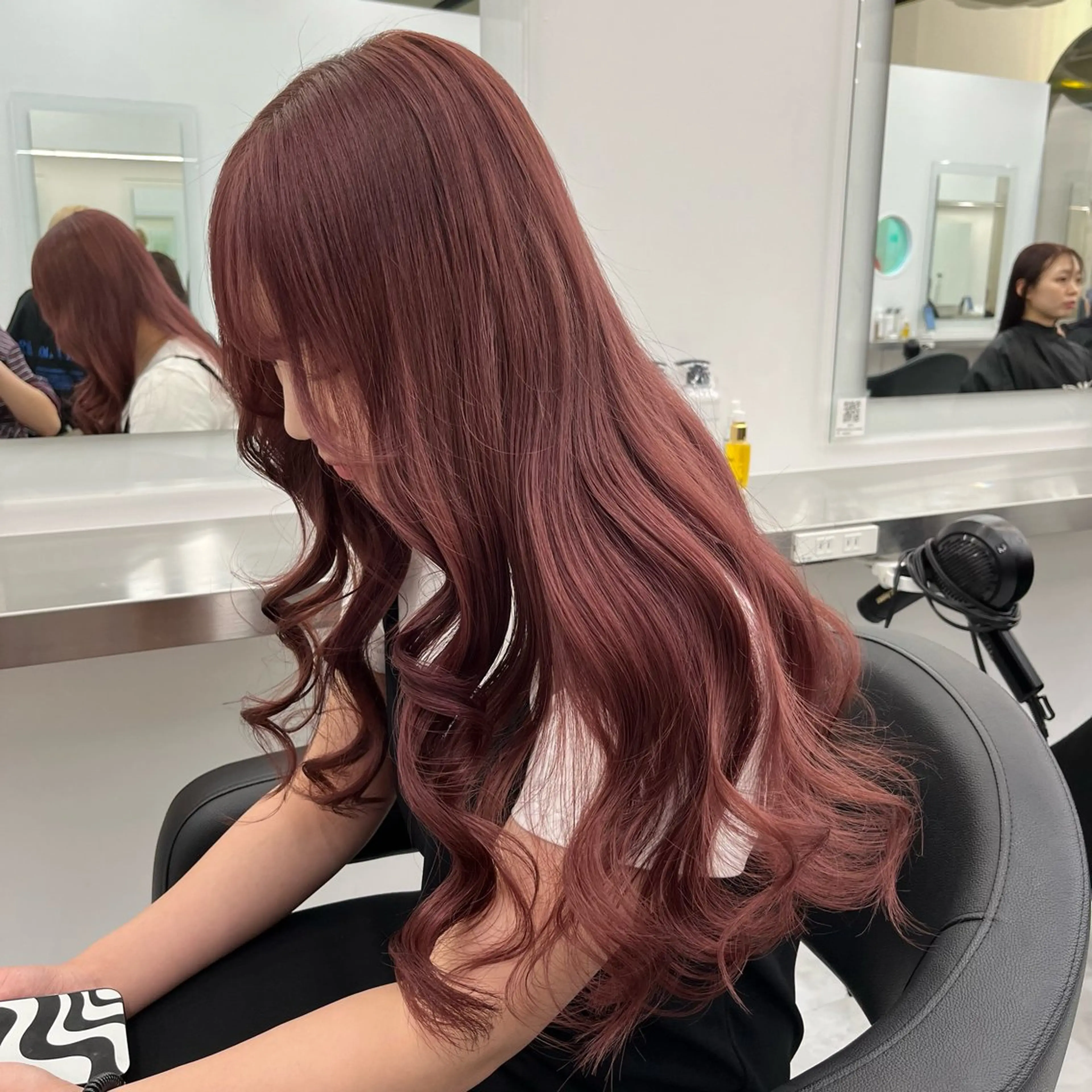 ロング ヘアカラー トリートメント ヘッドスパ 💗韓国暖色ヘア NO.1💗🪽のヘアスタイル