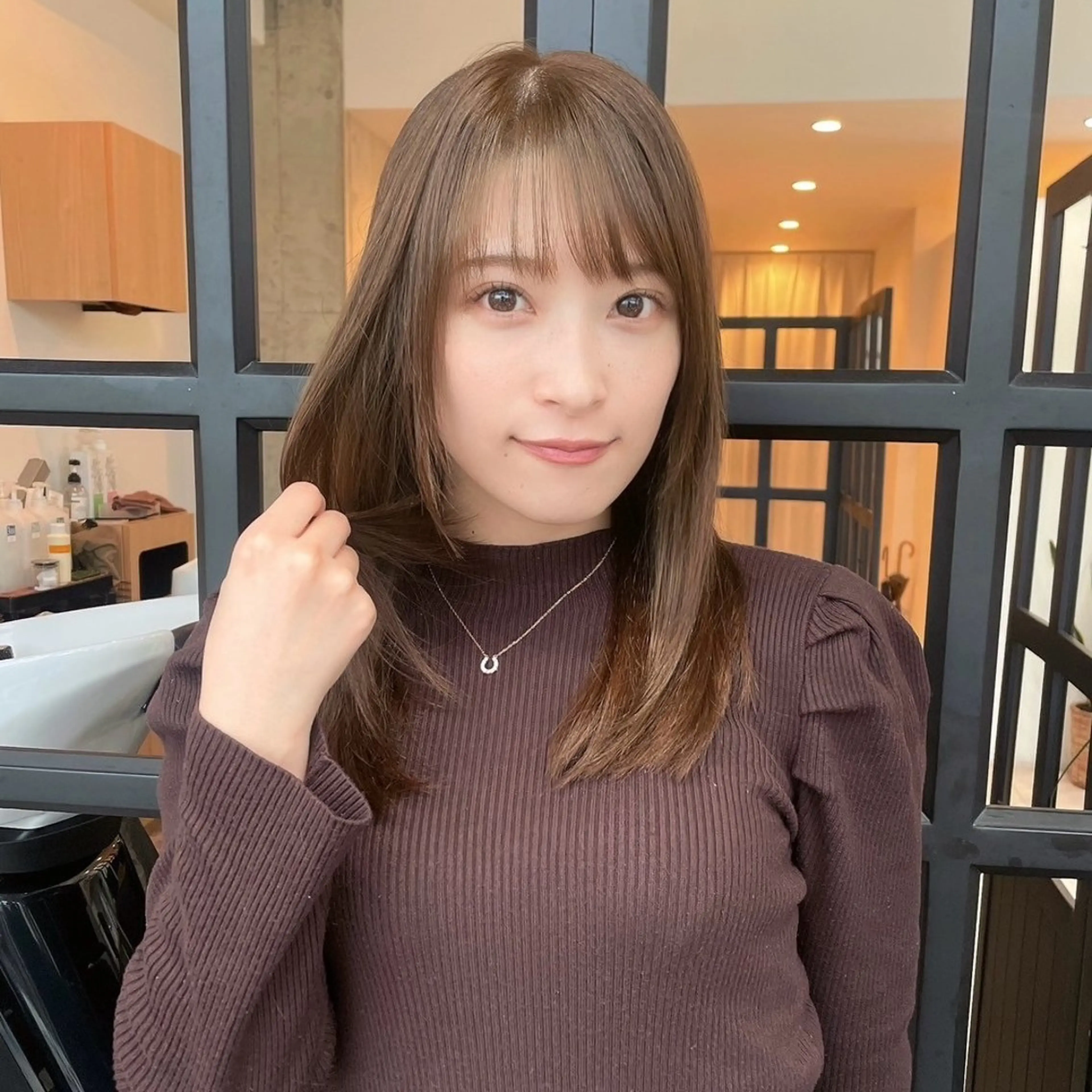 ミディアム ミディアムパーマ ハイライト 髪質改善 レイヤーカット また会いたくなる 美容師【KENTA】のヘアスタイル