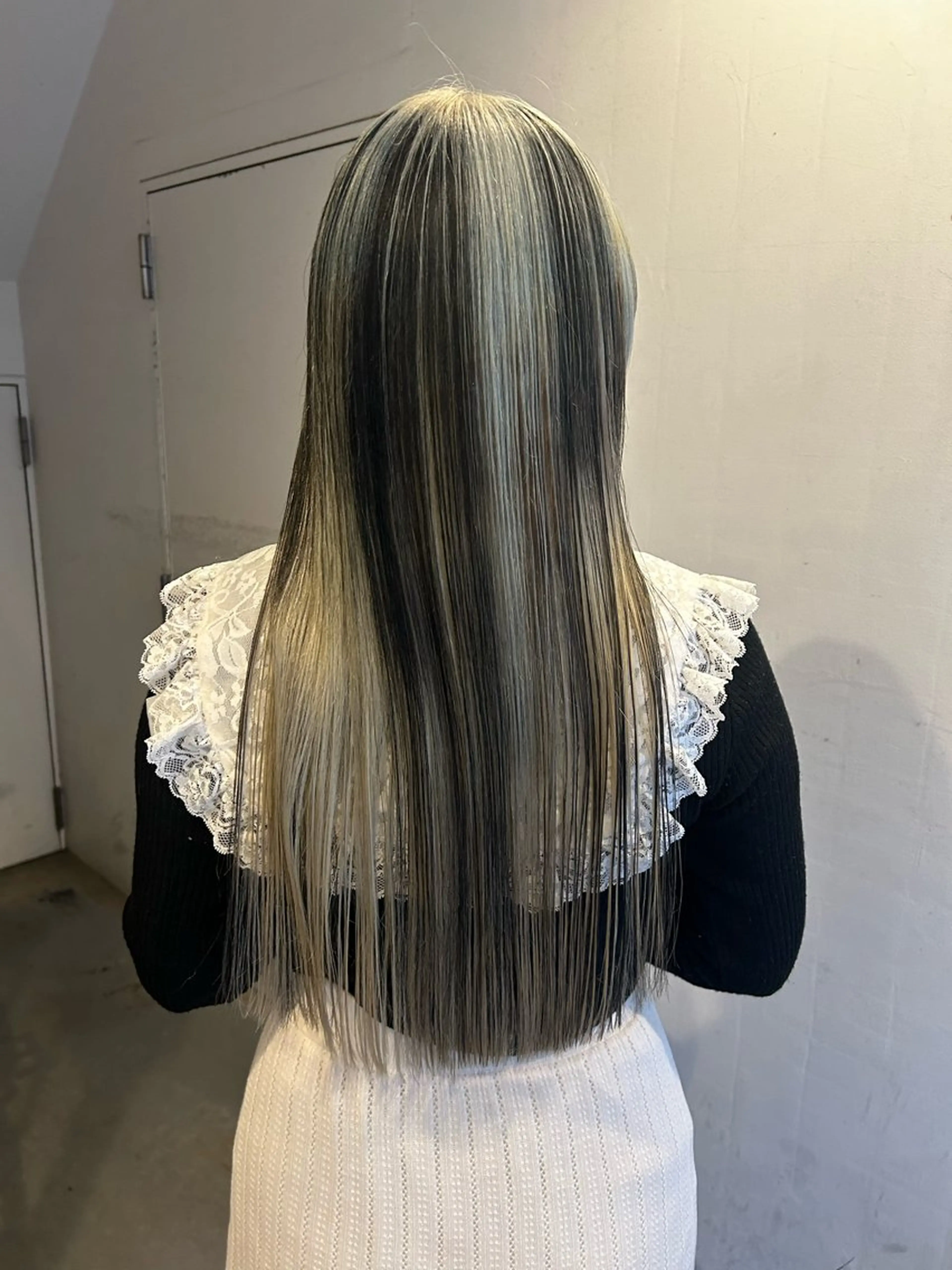 ロング カラー カット ヘアカラー トリートメント hen所属・心斎橋/レイヤー/ ブリーチ/モエのヘアスタイル