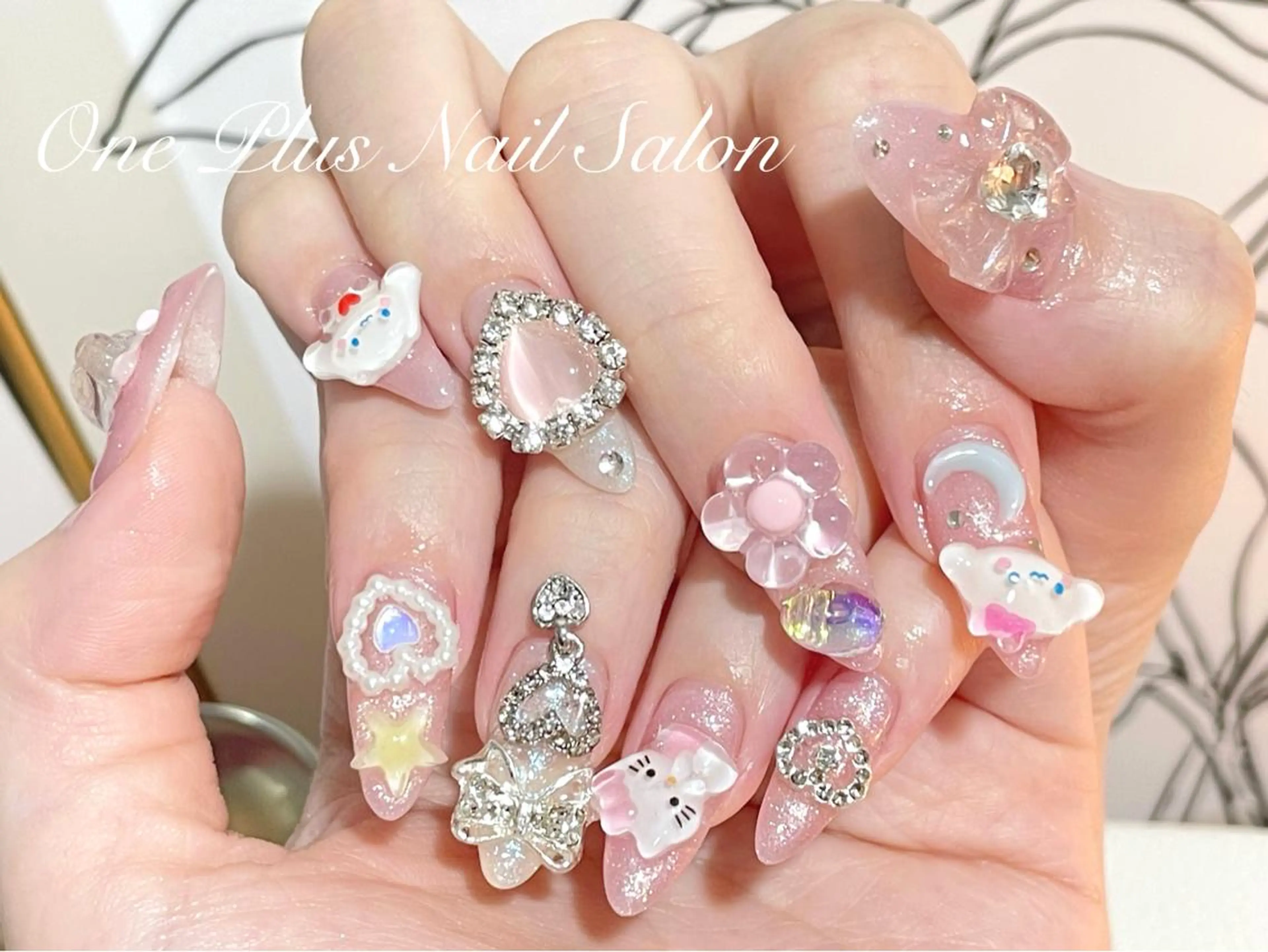 🎀持ち込みデザインやり放題120分🎀オフ・ケア込み（ストーン・パール・パーツ無限制つけ放題）の写真