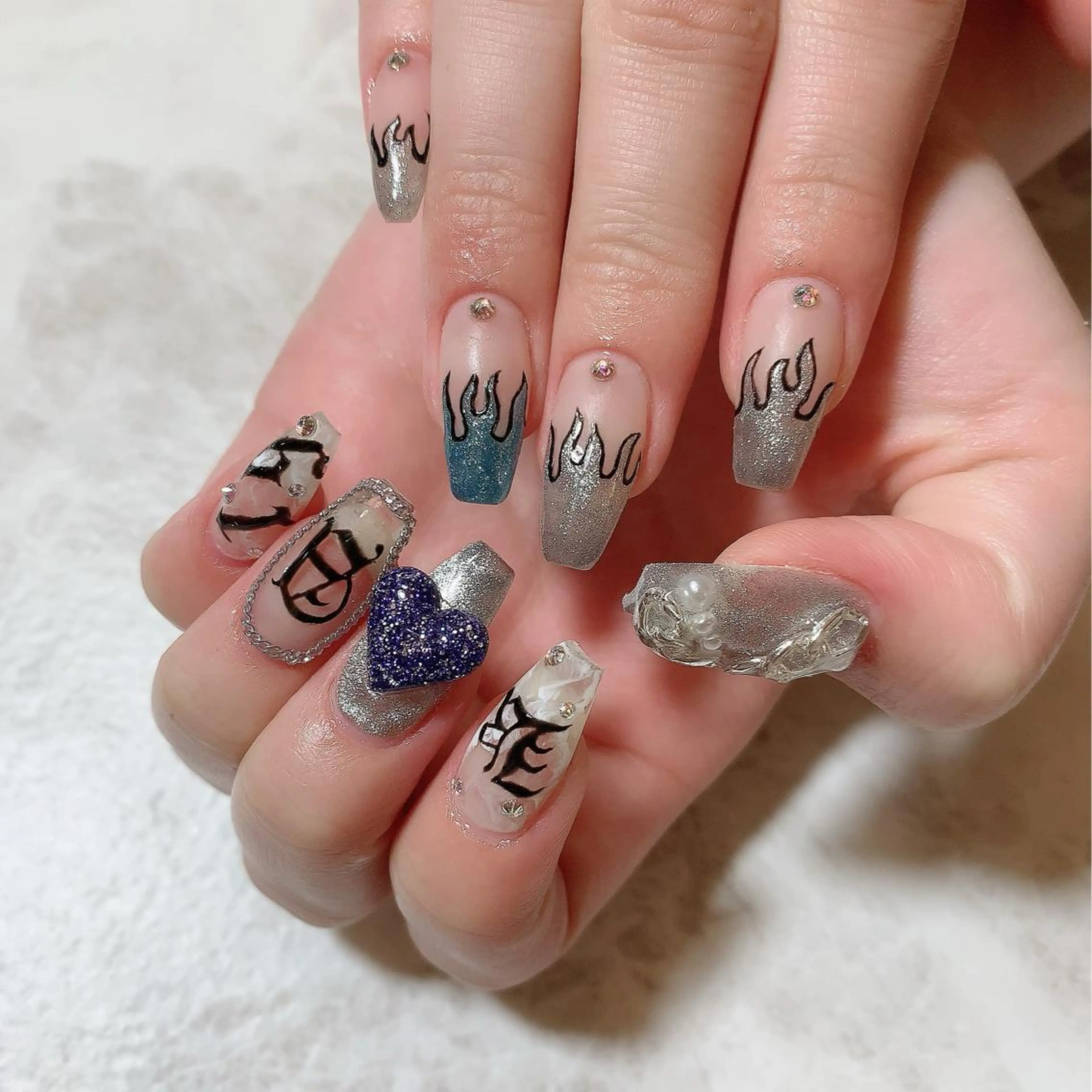 ネイル ハンドネイル Private Nail Salon EM所属・Nail salon EM（エム）諸星のネイルデザイン