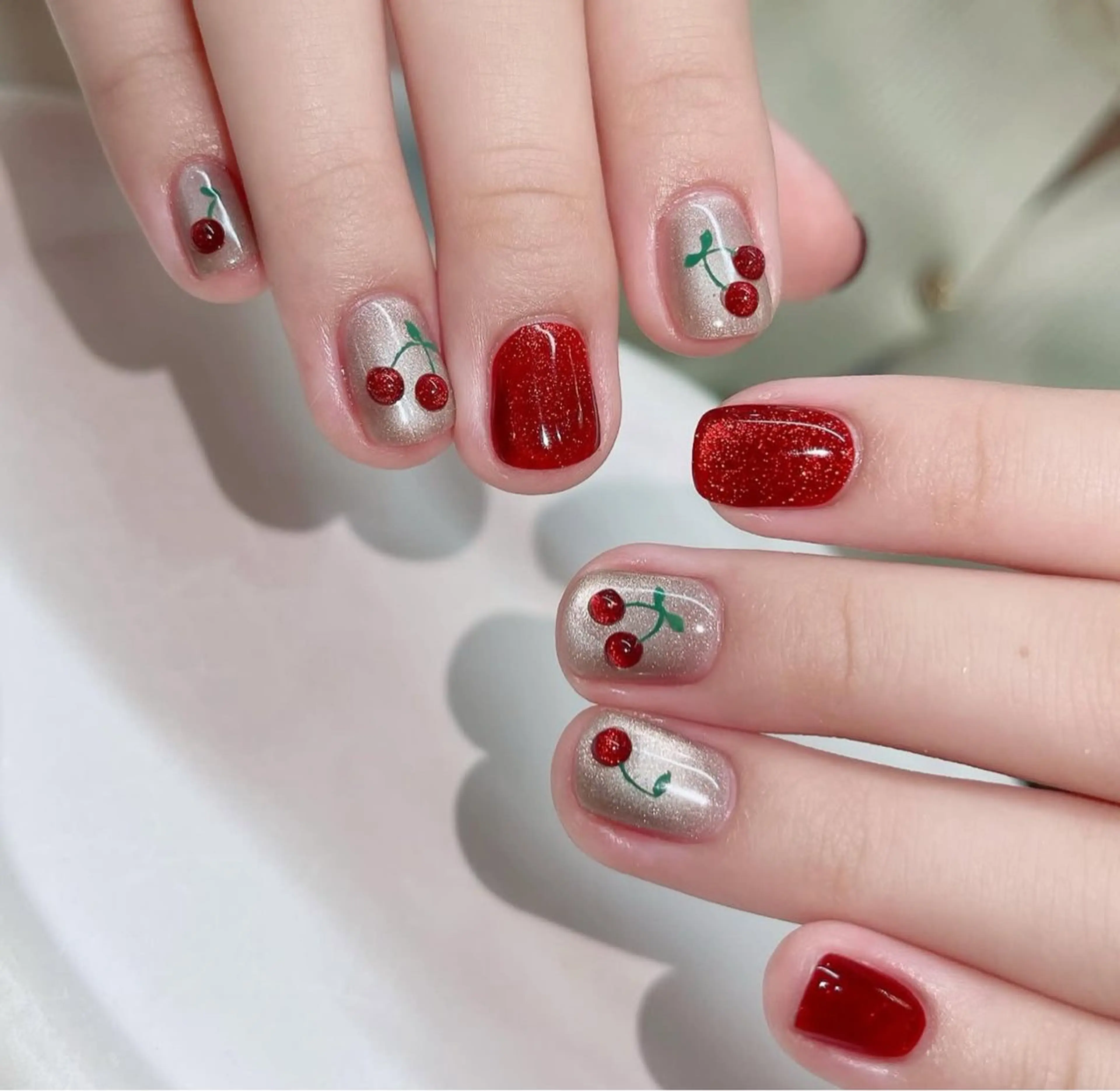 ネイル ハンドネイル XIINH NAIL SALONのネイルデザイン