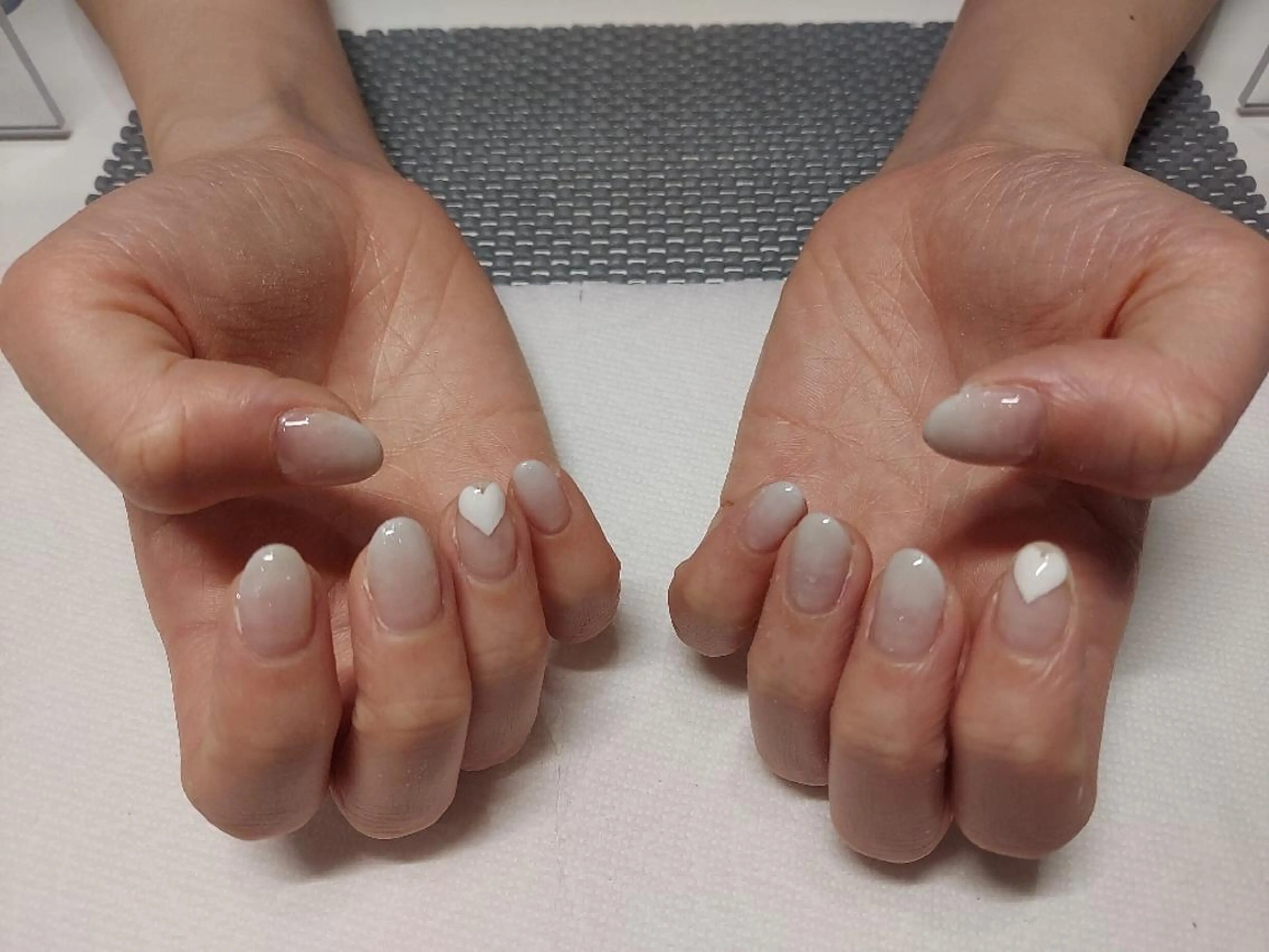 ネイル アートネイル ジェルネイル パラジェル ハンドネイル Miss:R  中津店 所属・稲岡 麻里亜のネイルデザイン