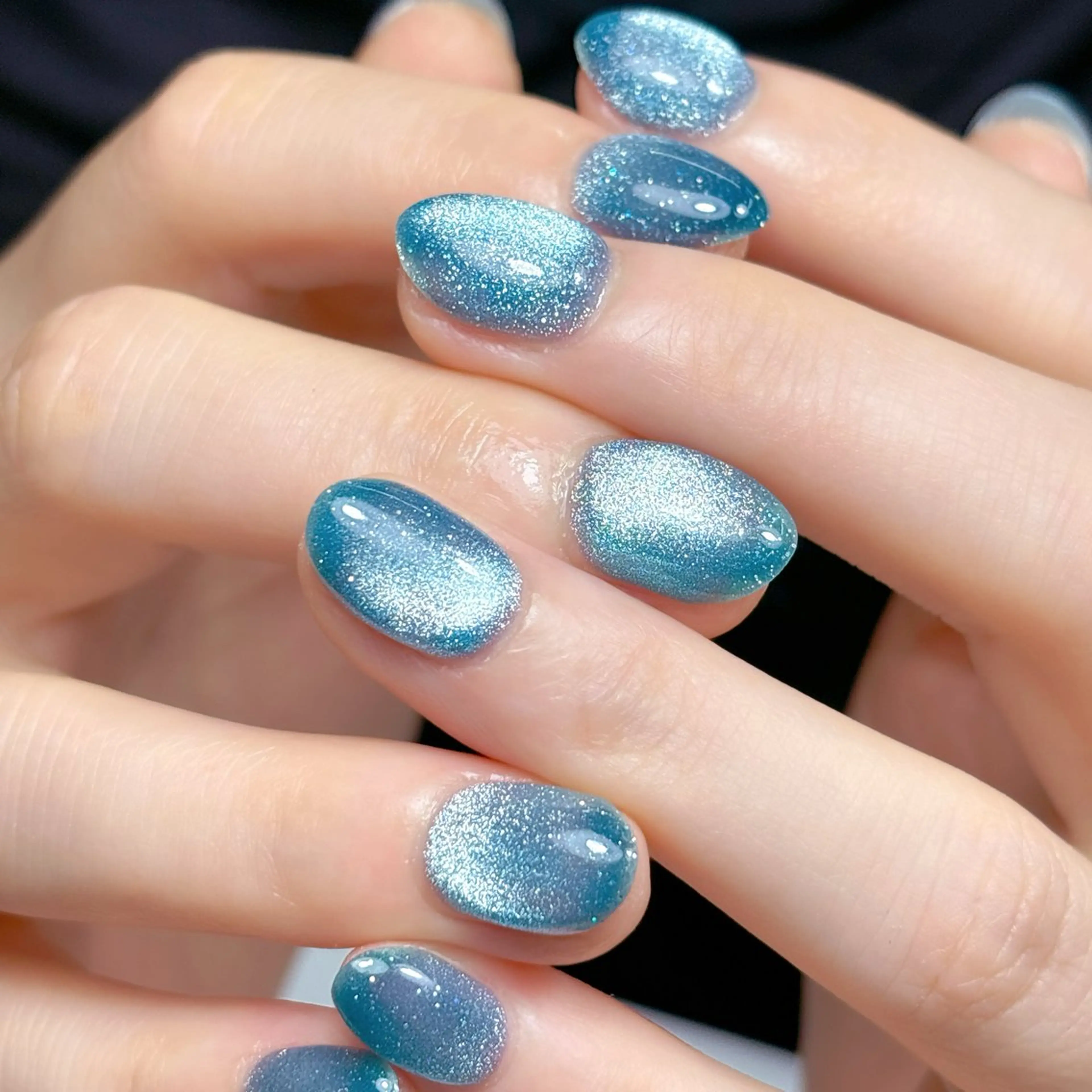 ネイル ブルー マグネットネイル ネイルサロンmia所属・西荻窪ネイルサロン miaのネイルデザイン