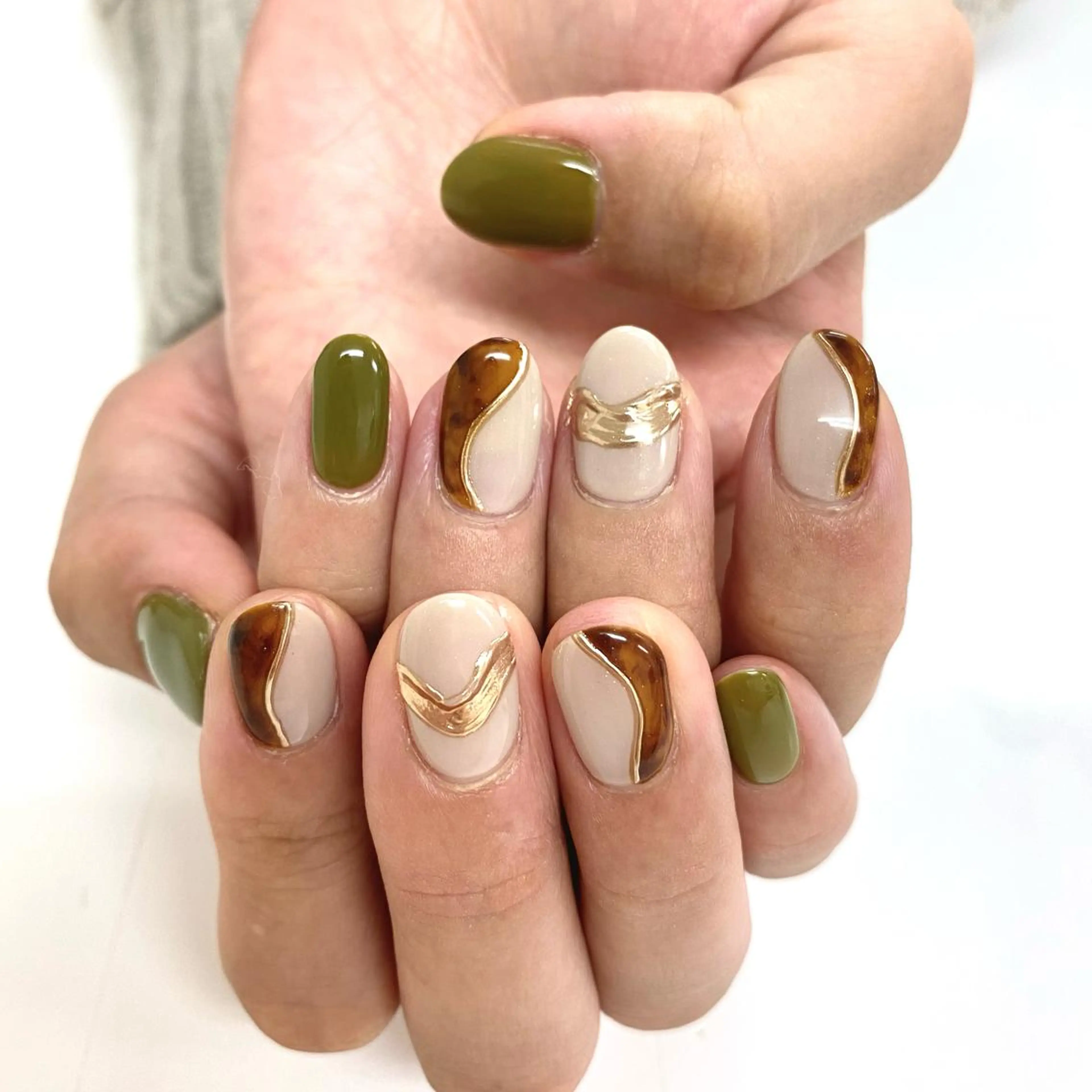 ネイル べっ甲ネイル ミラーネイル NUMAZAWA KASUMIのネイルデザイン