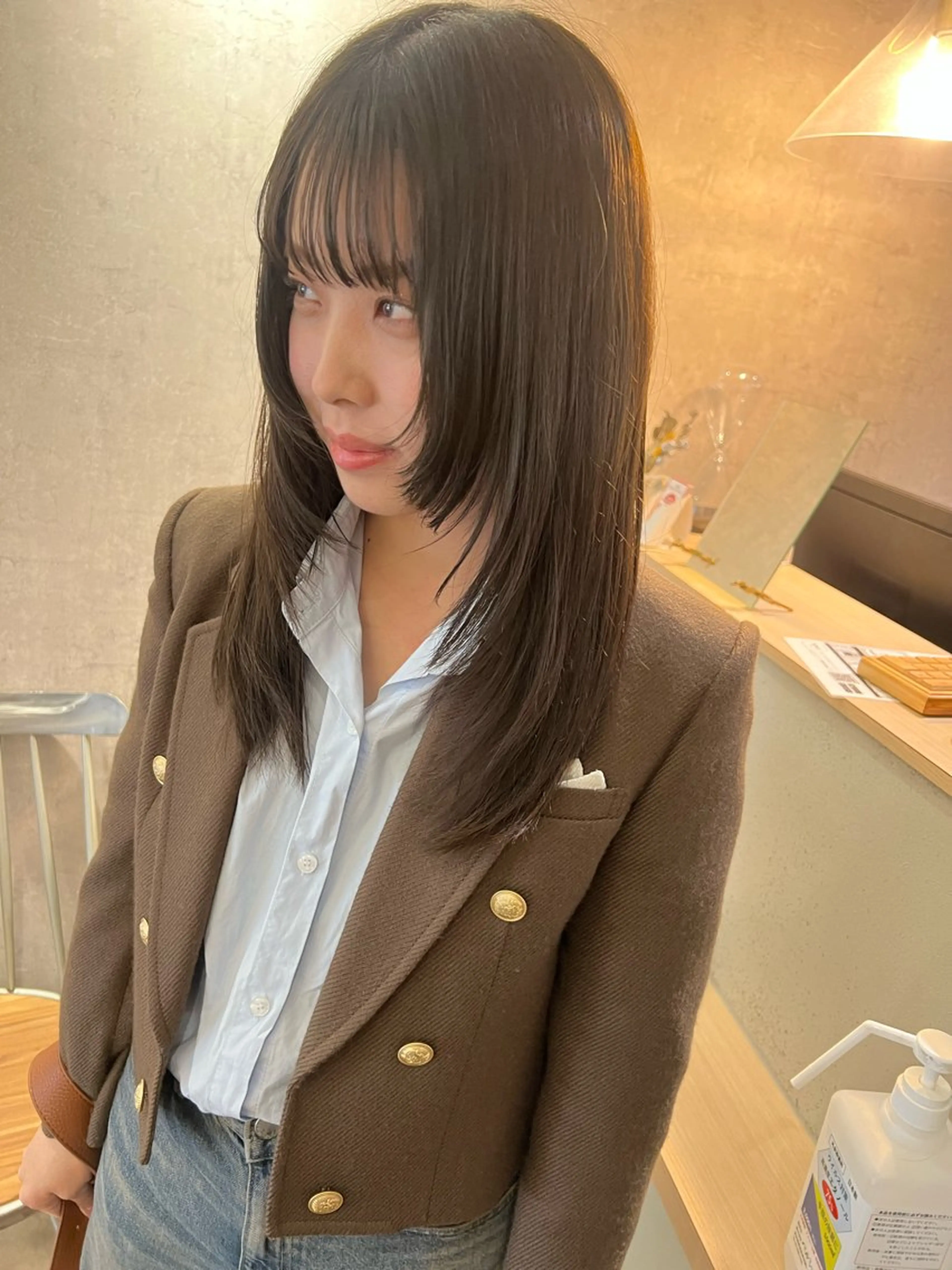 セミロング 神戸/karina /レイヤー/髪質改善のヘアスタイル