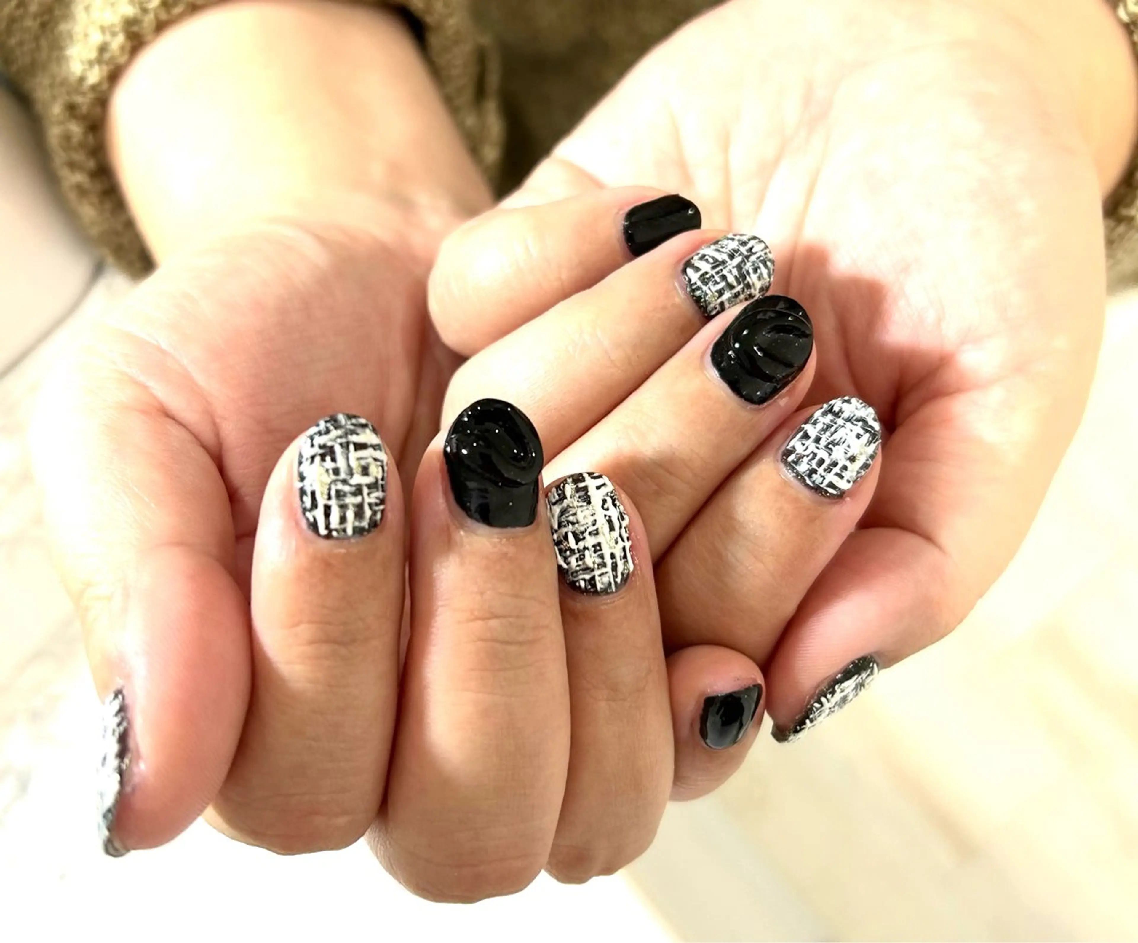 ネイル フラッシュネイル フットネイル フレンチネイル ラメ(グリッター) ラメグラデーション Ｈ3（エイチスリー）所属・H3 hitoのネイルデザイン