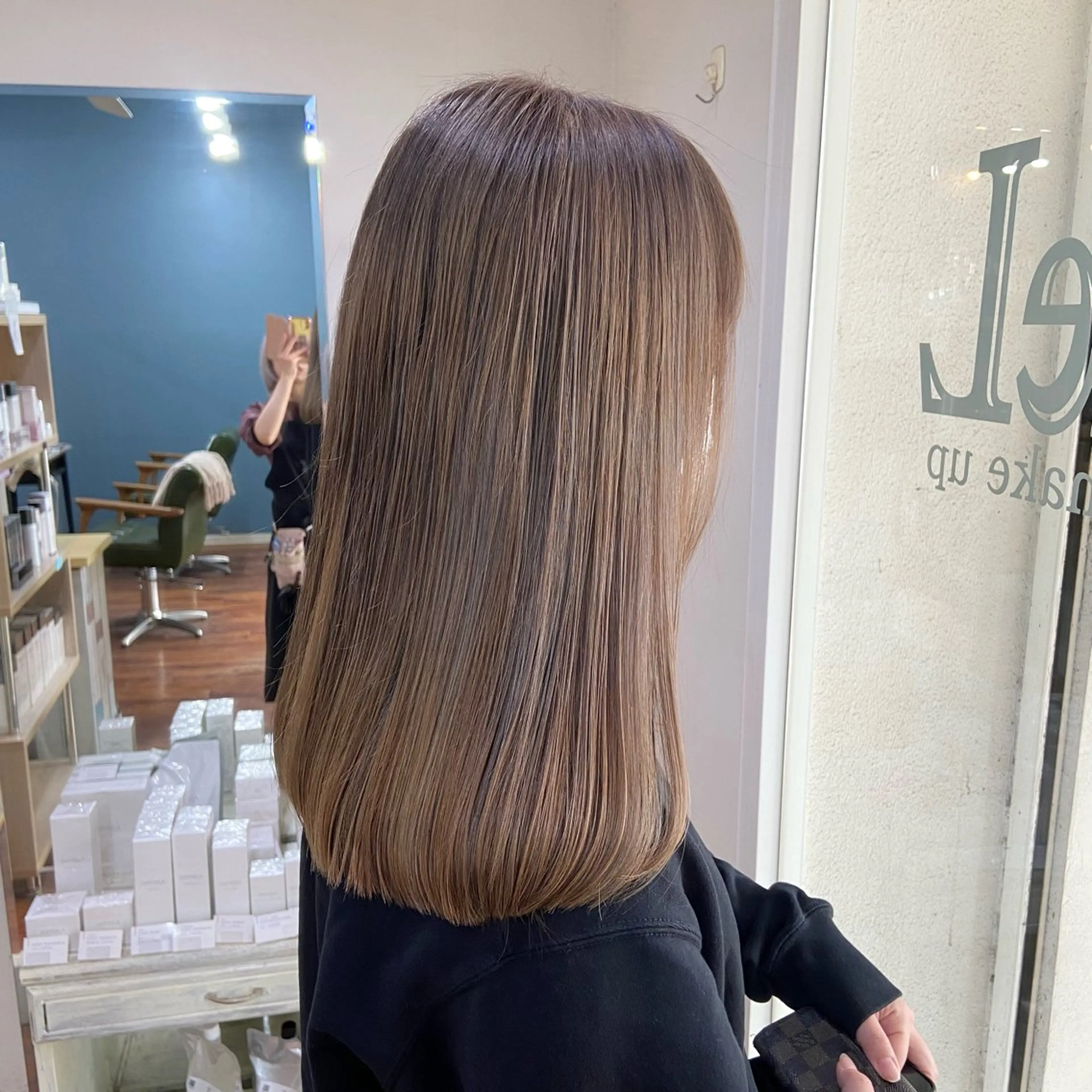 セミロング カラー パーマ ブリーチ グレージュ ハイライトカラー ハイライト 髪質改善/ストレート /透明感/西川奈穂のヘアスタイル