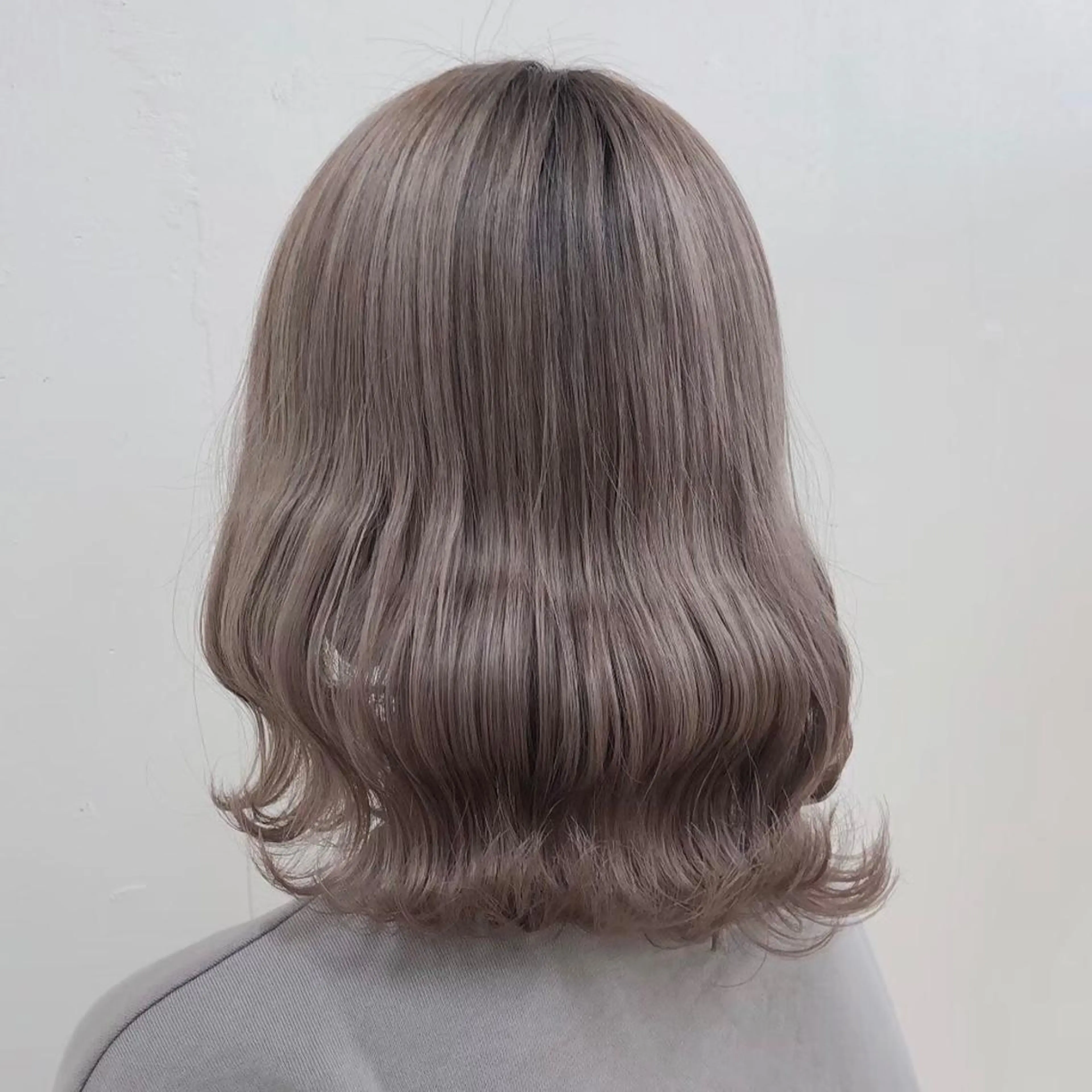 ミディアム カラー ☁️グレージュカラー TAKUYA☁️のヘアスタイル