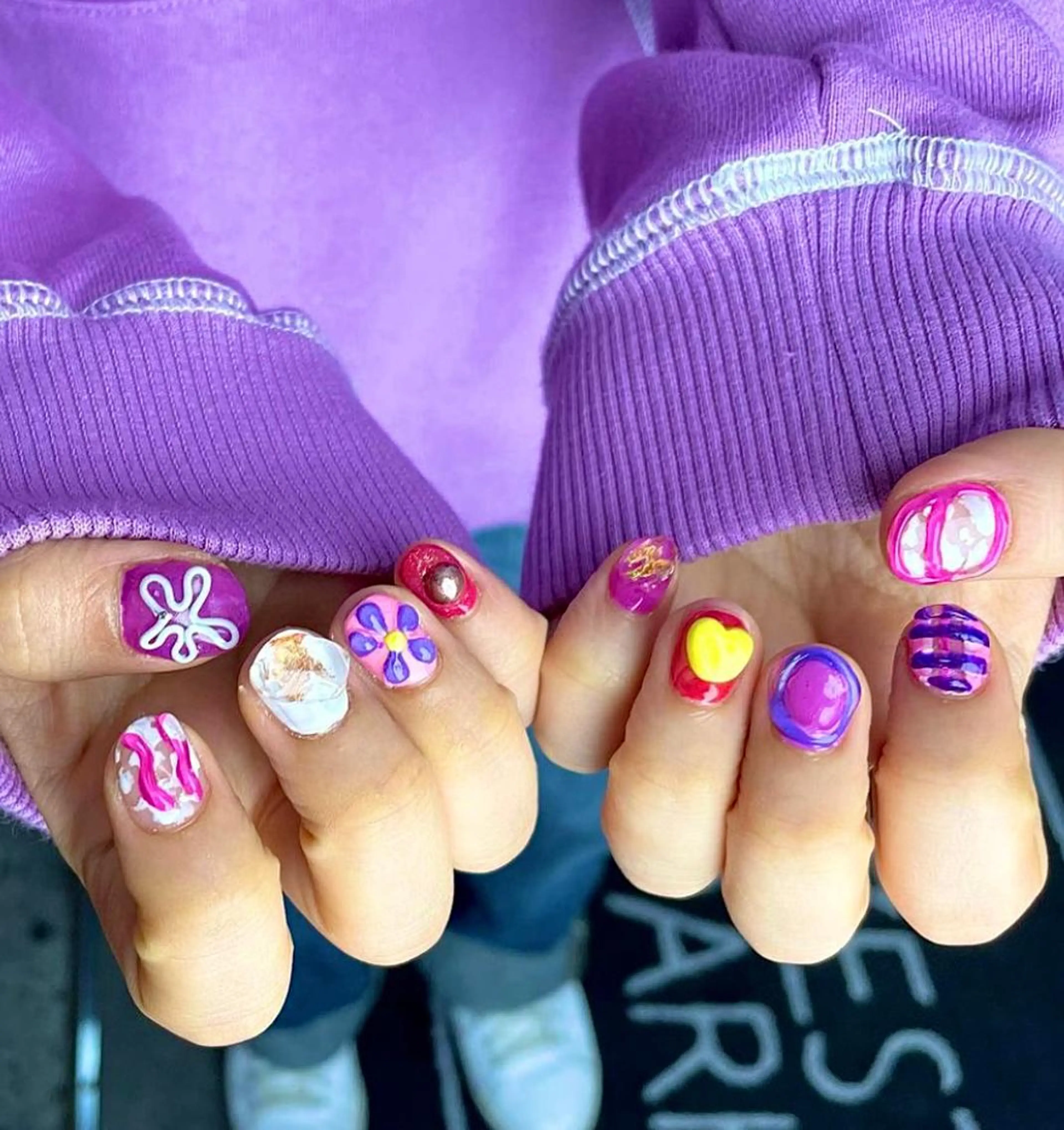 ネイル 🎀ボブ＋ハイトーン シュカ👶🏻のヘアスタイル