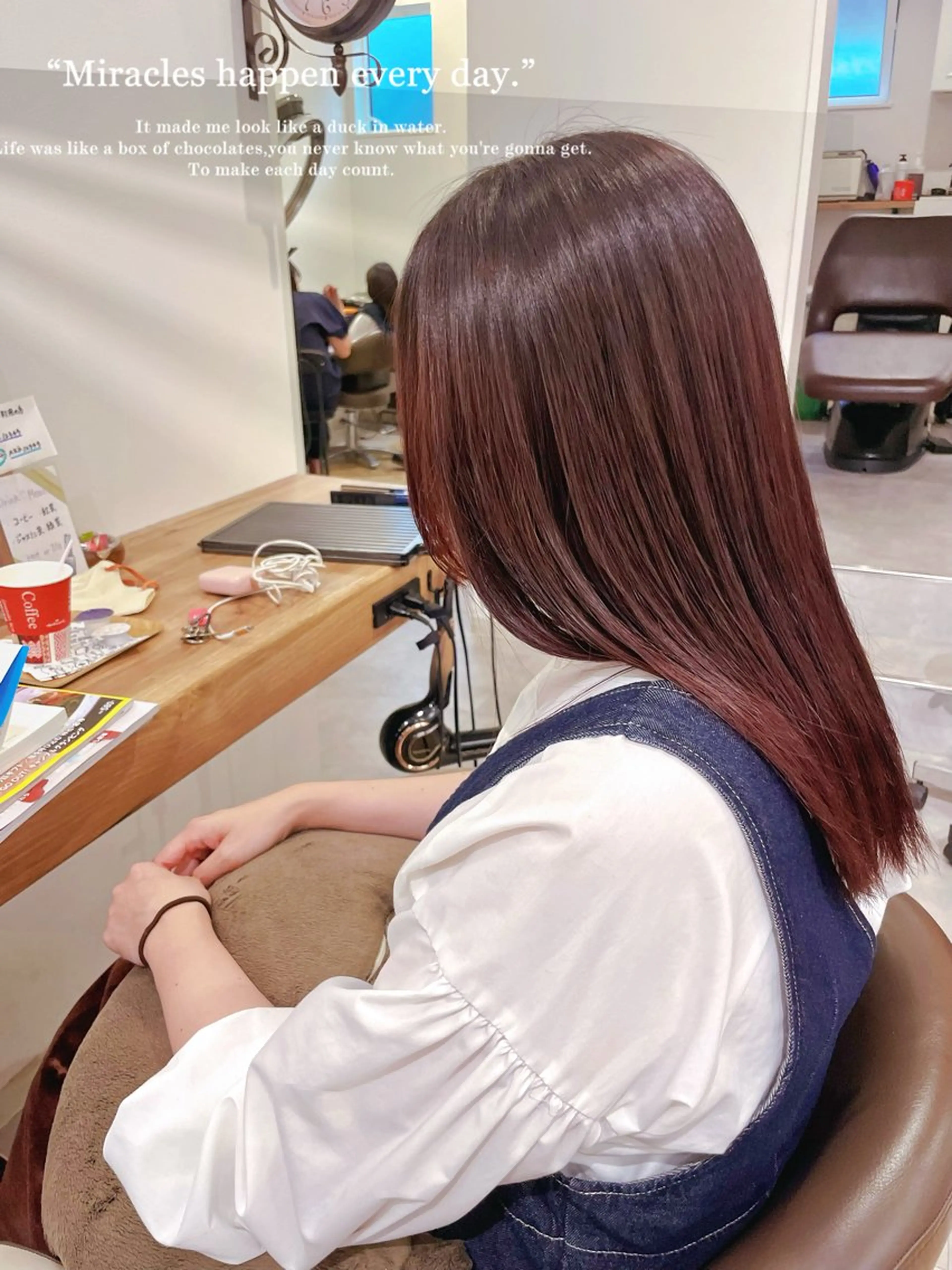 ロング カラー no4ナチュラル戸祭所属・山越 美裕樹のヘアスタイル