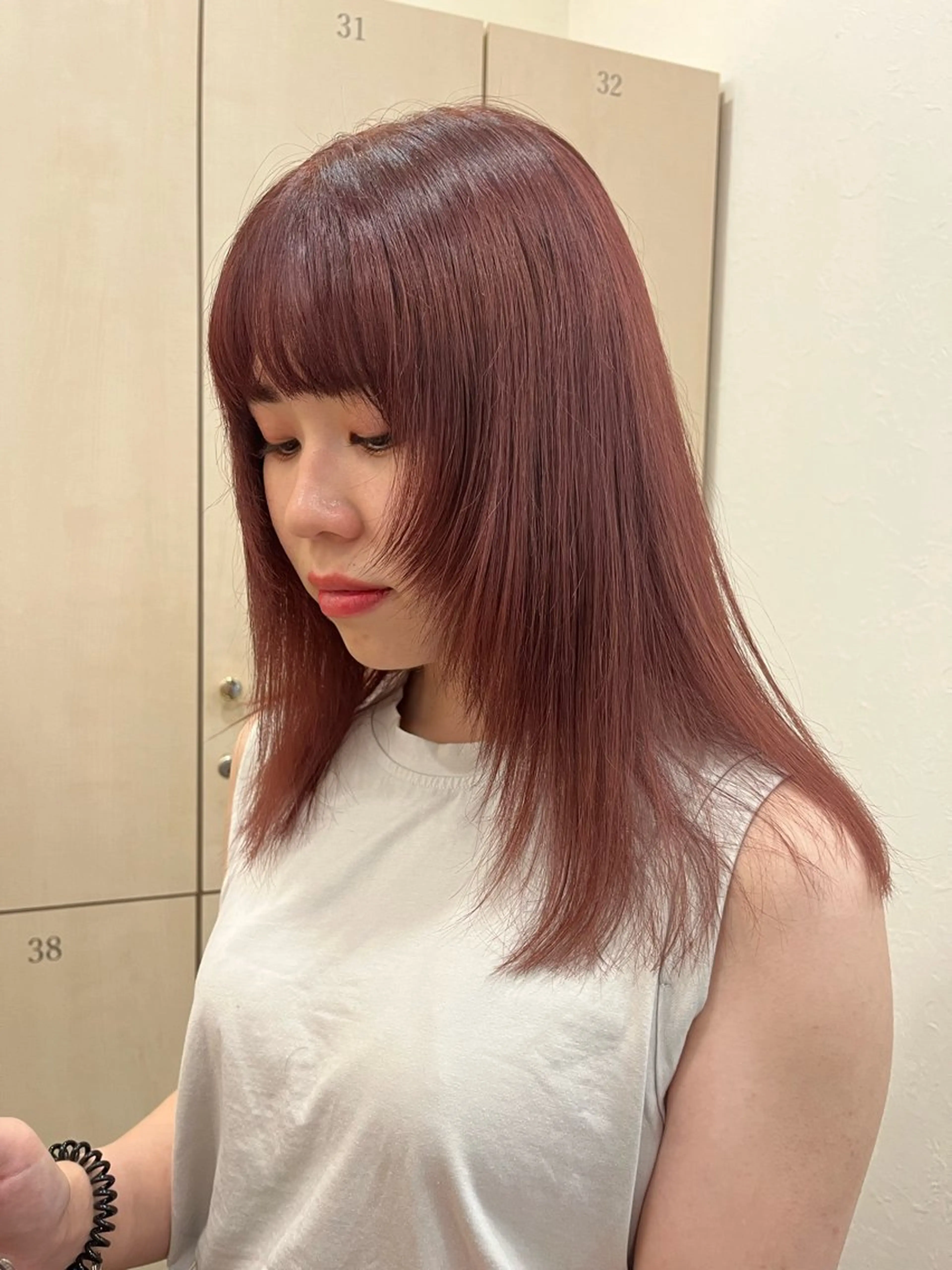 ミディアム カラー Misaki/ レイヤー/ウルフのヘアスタイル