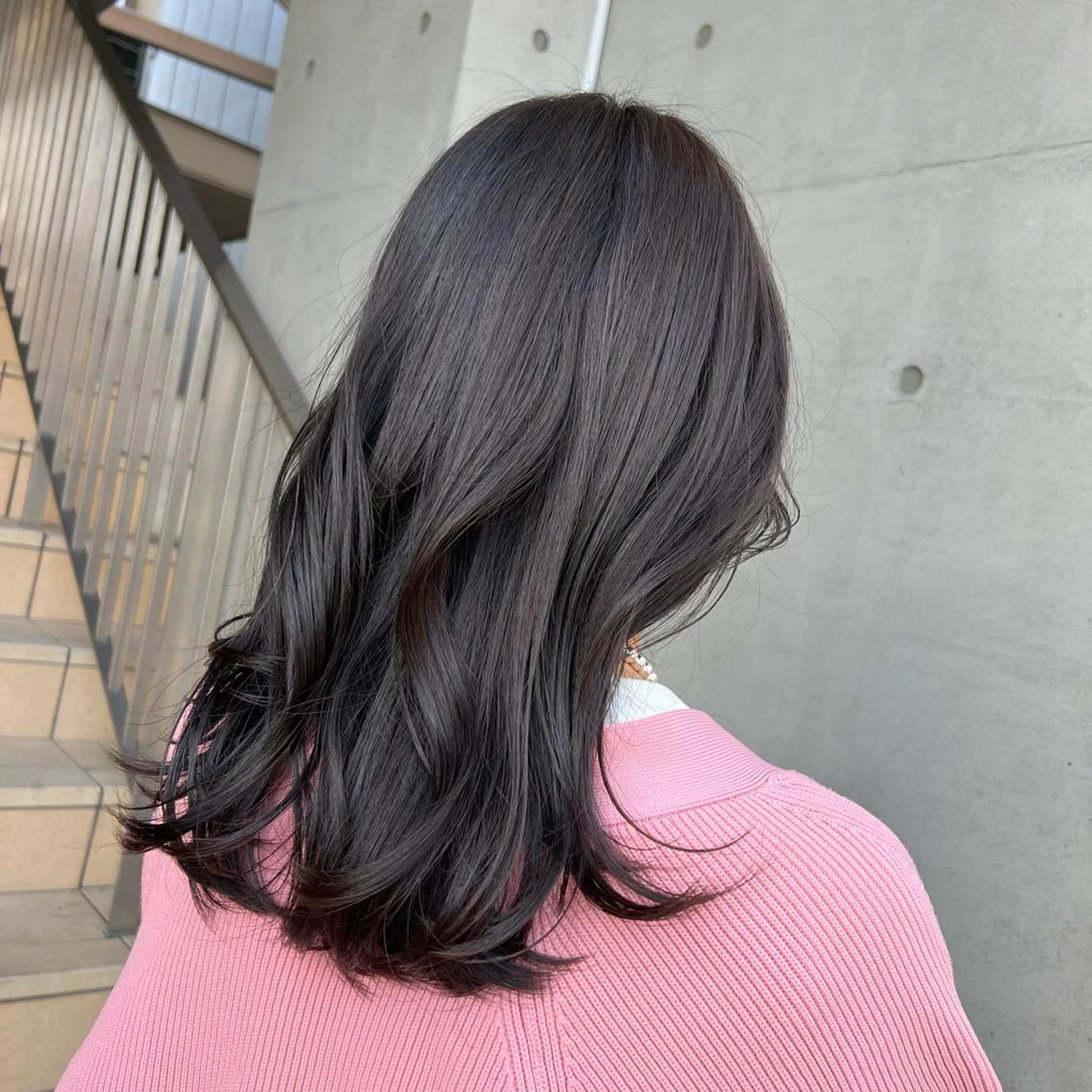 カラー アッシュ アッシュグレー アッシュグレージュ グレージュ ヘアカラー トリートメント stylist 🐶内藤 成香のヘアスタイル