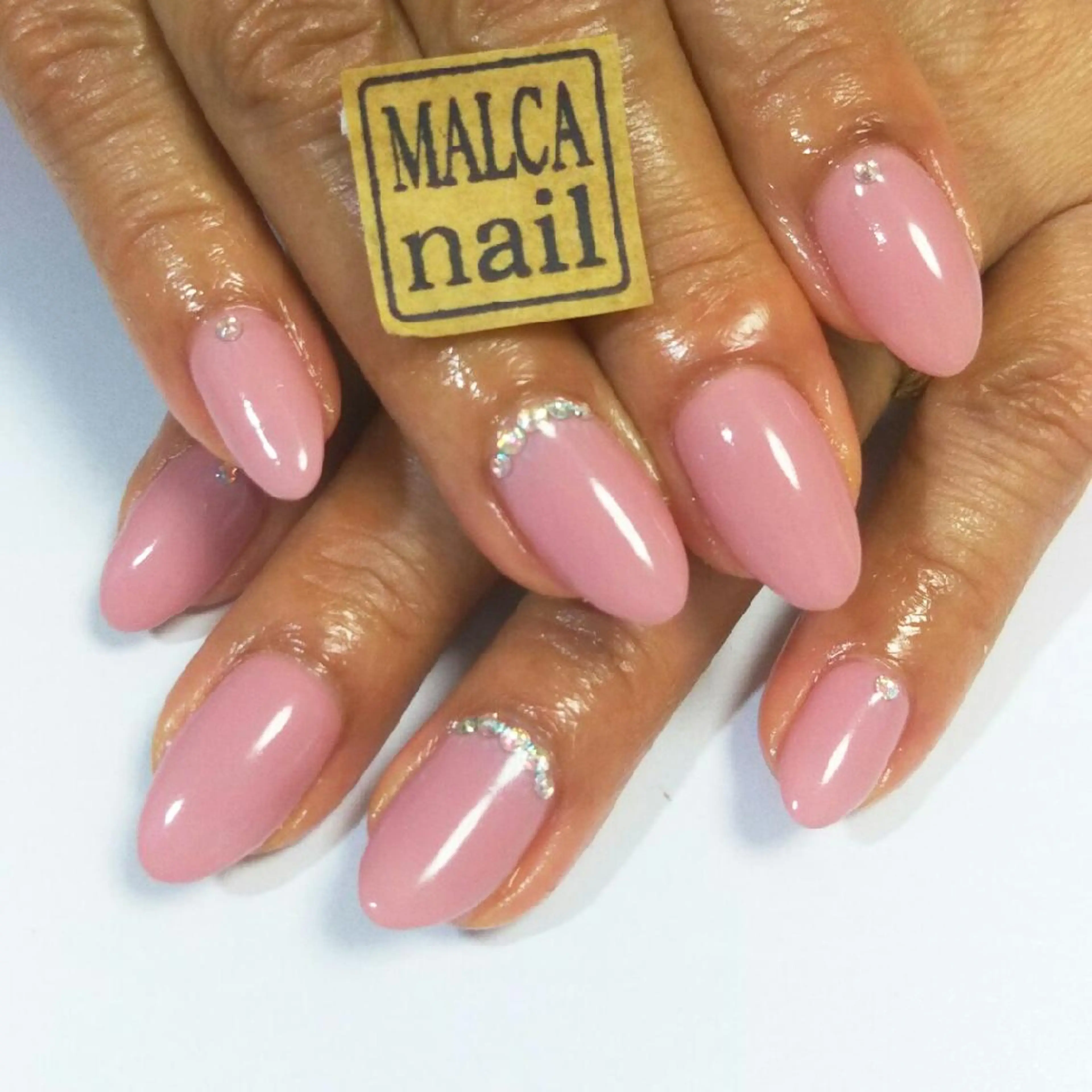 ロング キッズ カラー パーマ ヘアアレンジ ネイル マツエク・マツパ MALCAnail(マルカネイル)所属・荒木 莉奈のネイルデザイン