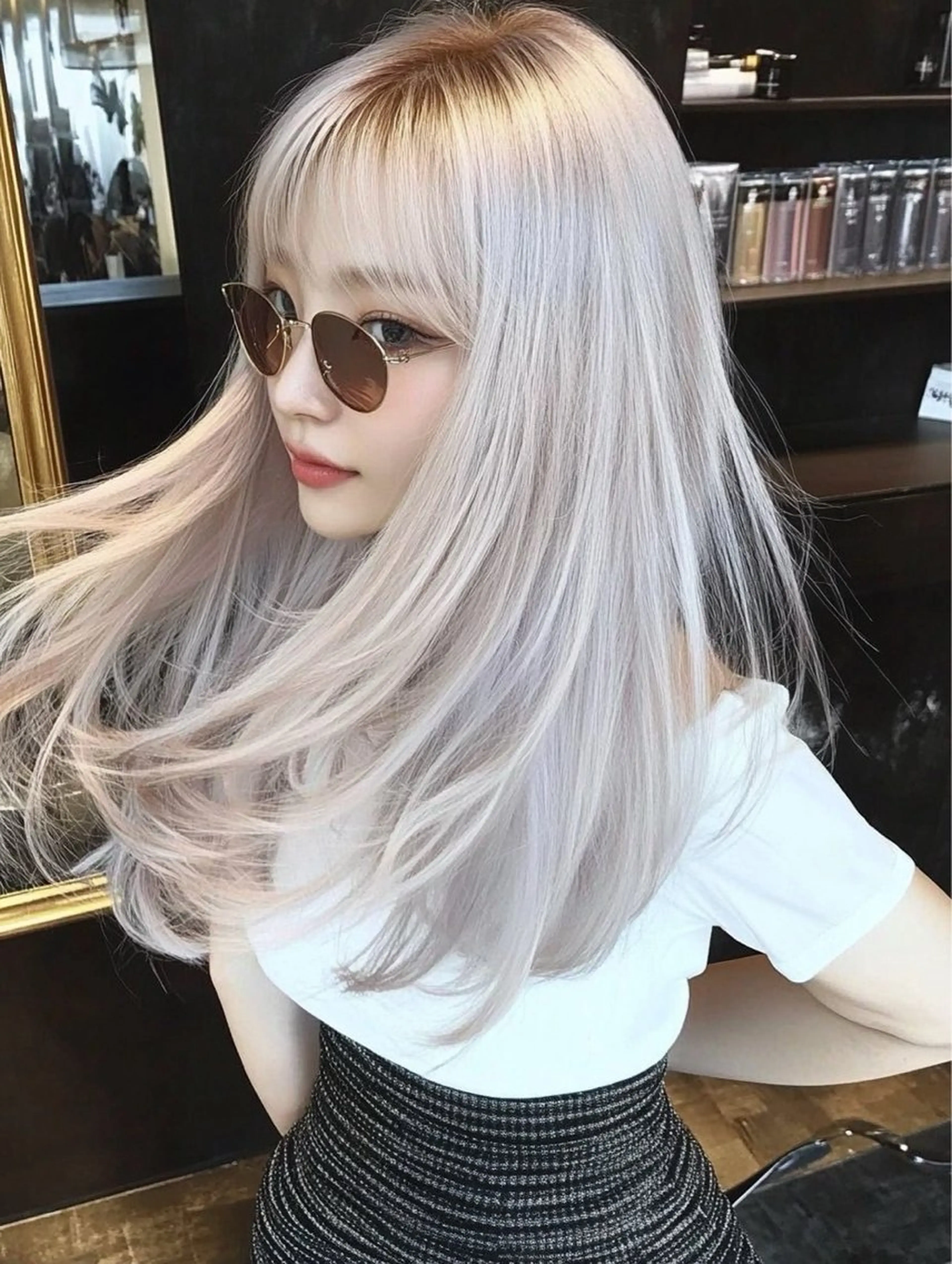 ロング カラー ユイ☆ハイトーン ☆ブリーチデザインのヘアスタイル