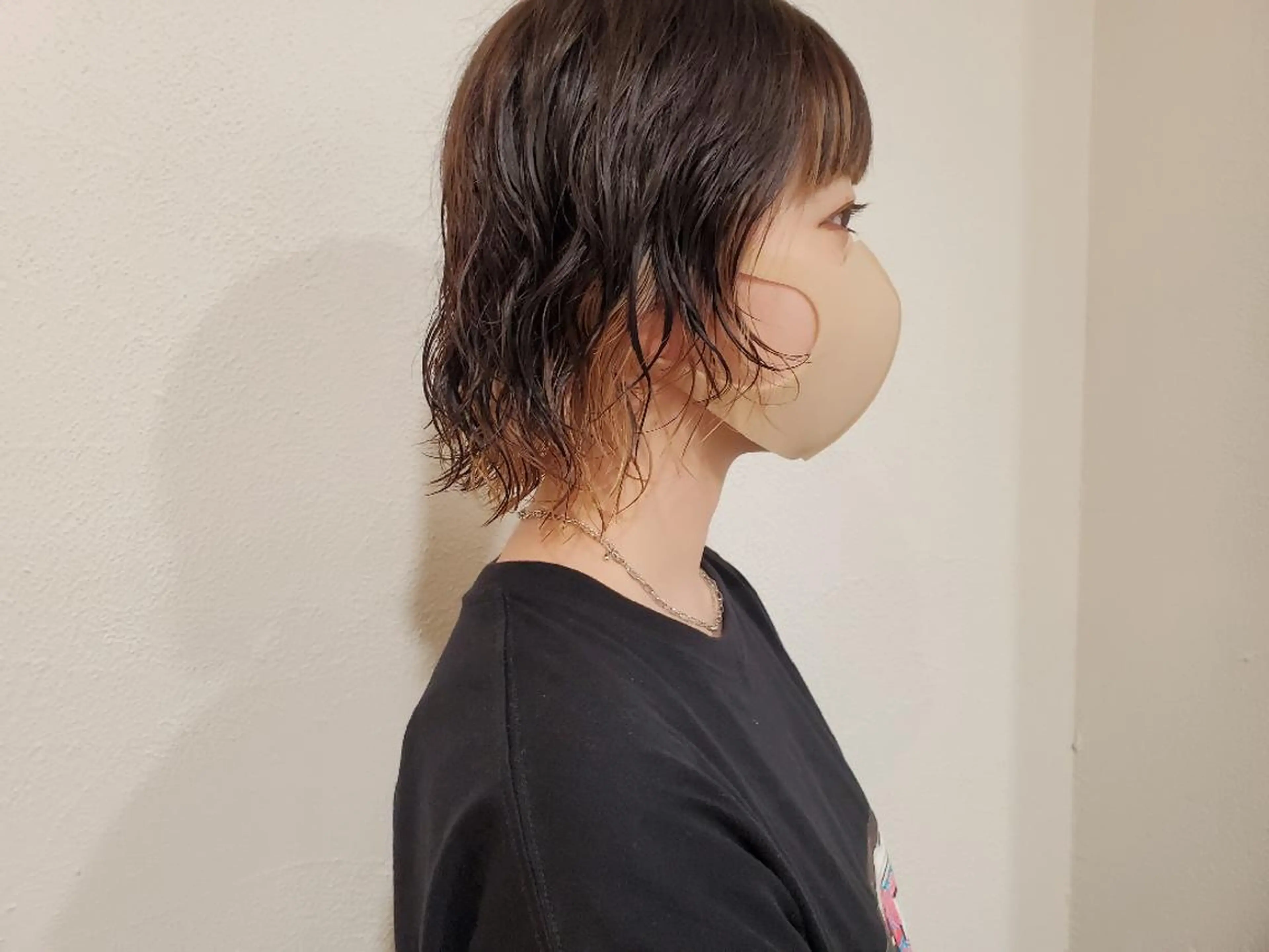 ショート カラー パーマ ブリーチ ウルフカット パ ルのヘアスタイル