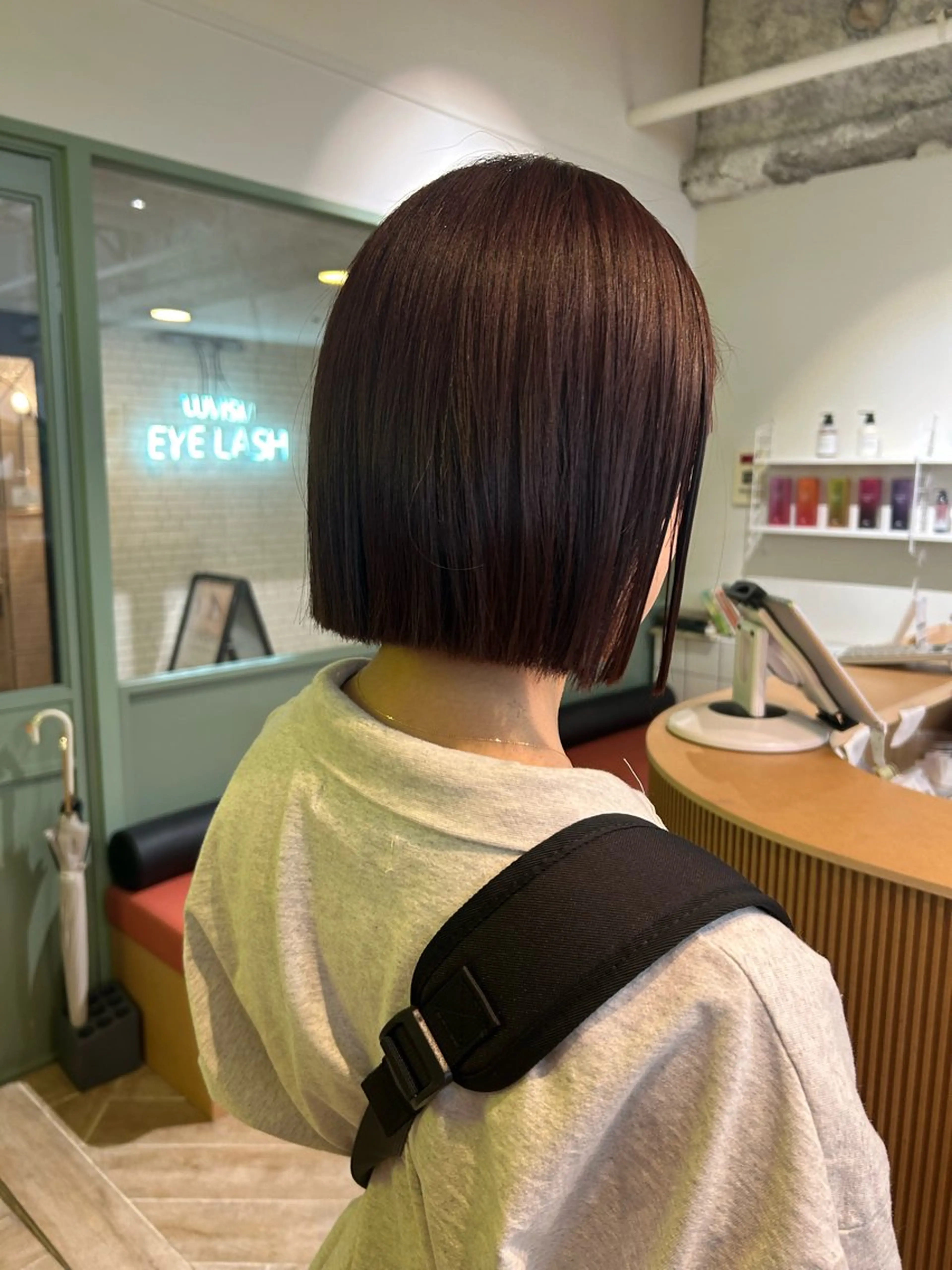 ミディアム カラー ベージュ/ダブルカラ ー/新潟駅/青柳萌果のヘアスタイル