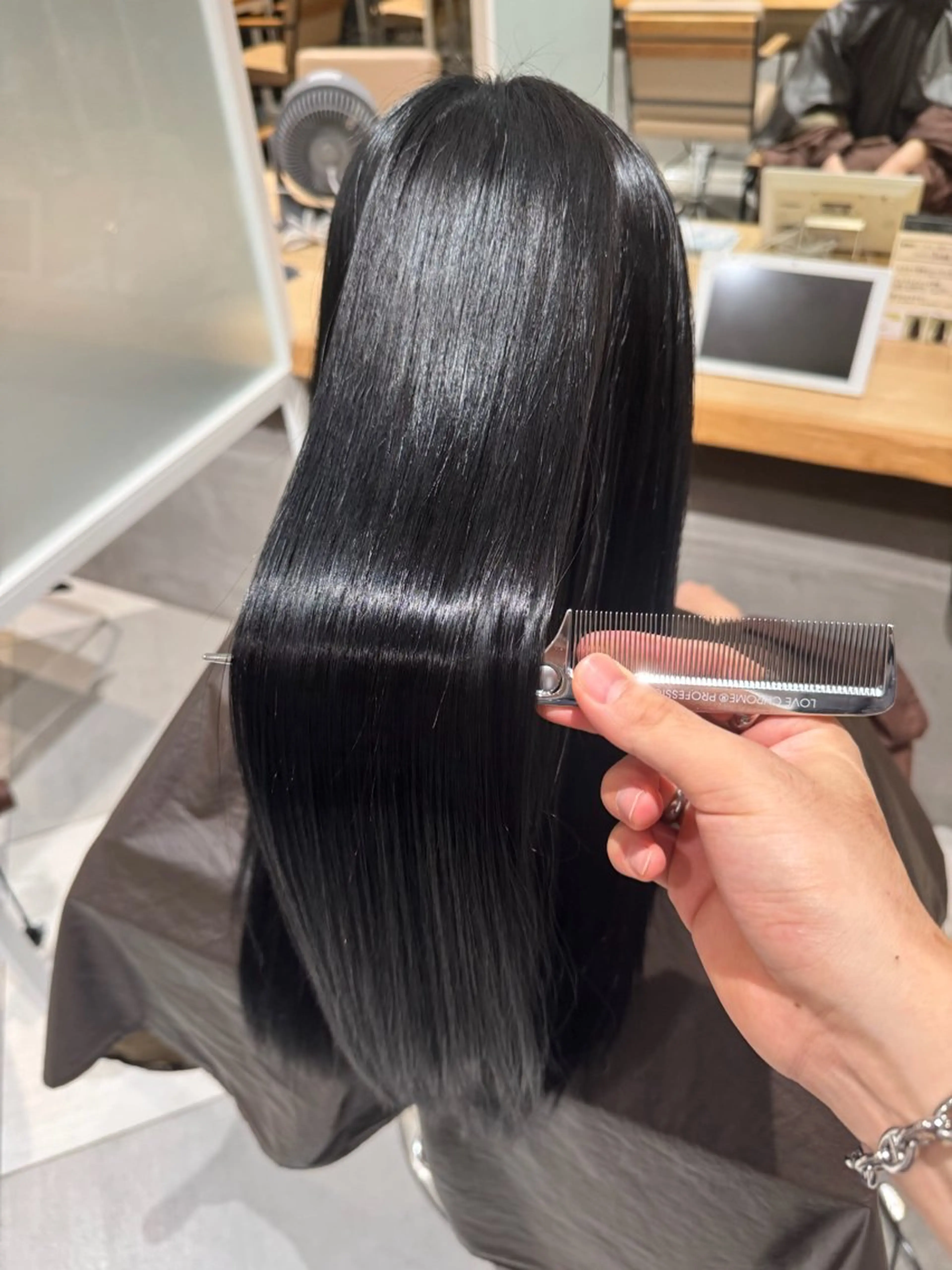 ロング 縮毛矯正 トリートメント 野里 来希のヘアスタイル