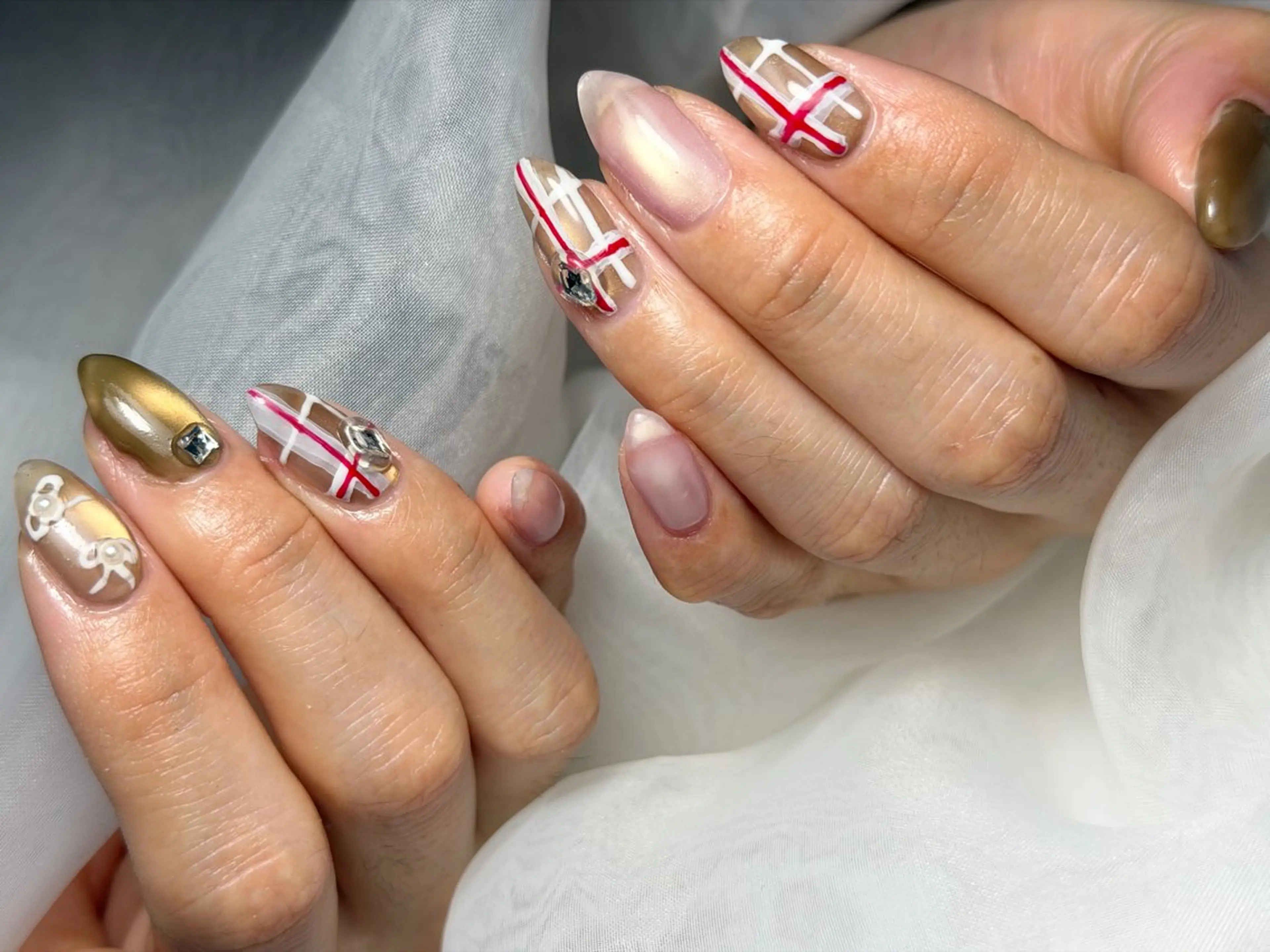 ネイル ニュアンスネイル ハンドネイル MIKA ♡のネイルデザイン