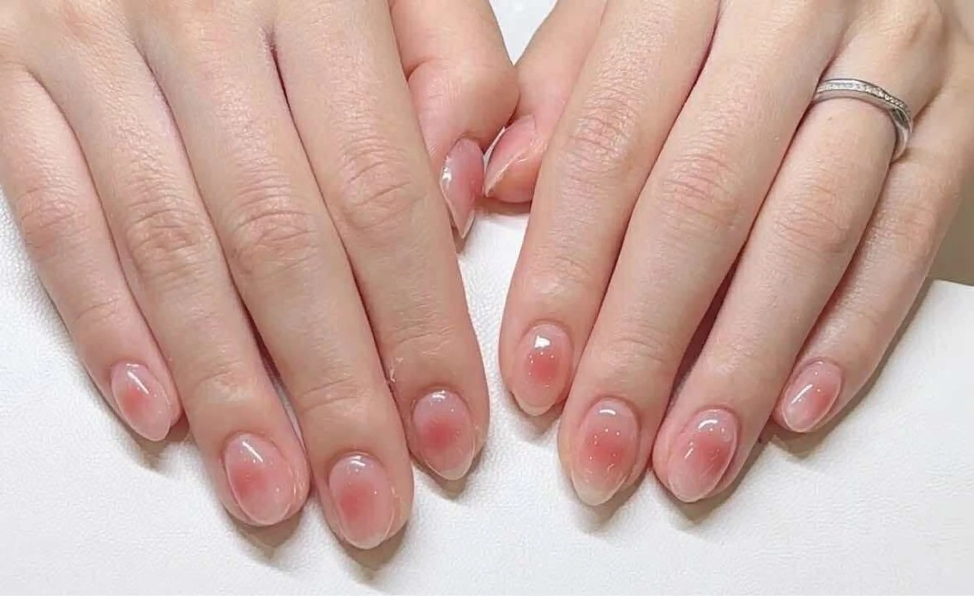 ミディアム タオ タオ Nailのネイルデザイン