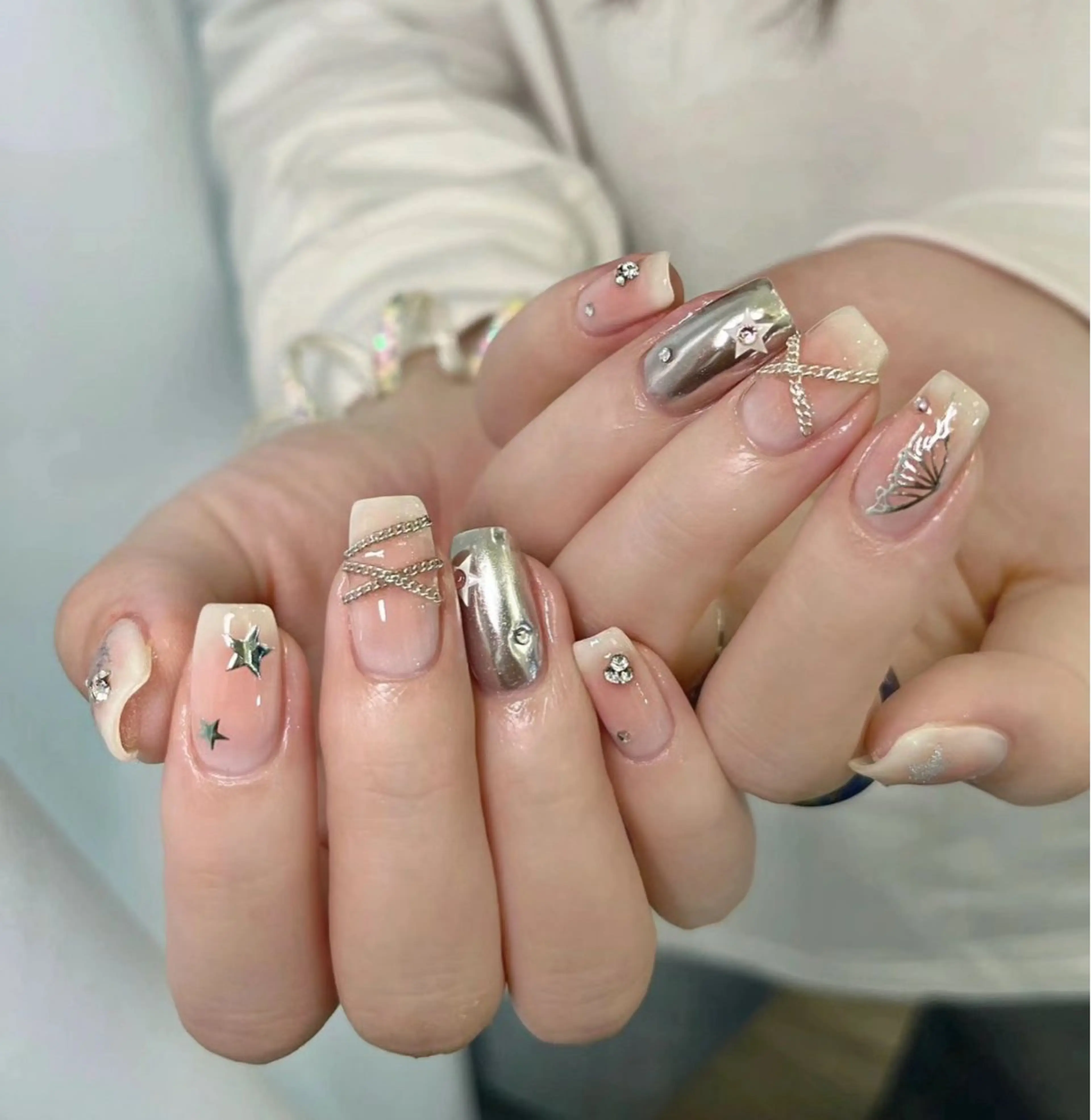 ネイル Lynn_ Nailのネイルデザイン