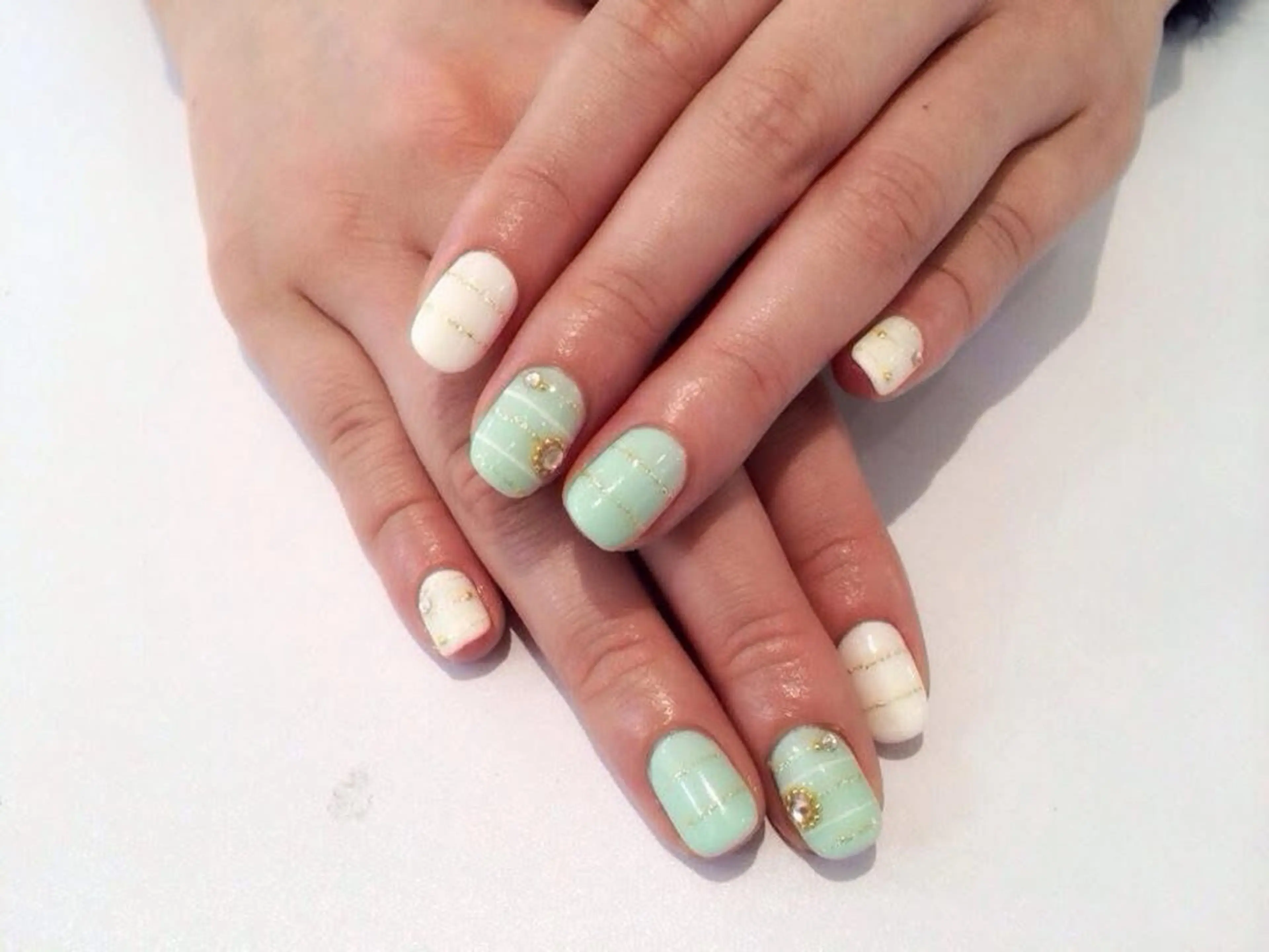 ネイル LOOPS目黒店所属・LOOPS目黒店 まなみのネイルデザイン