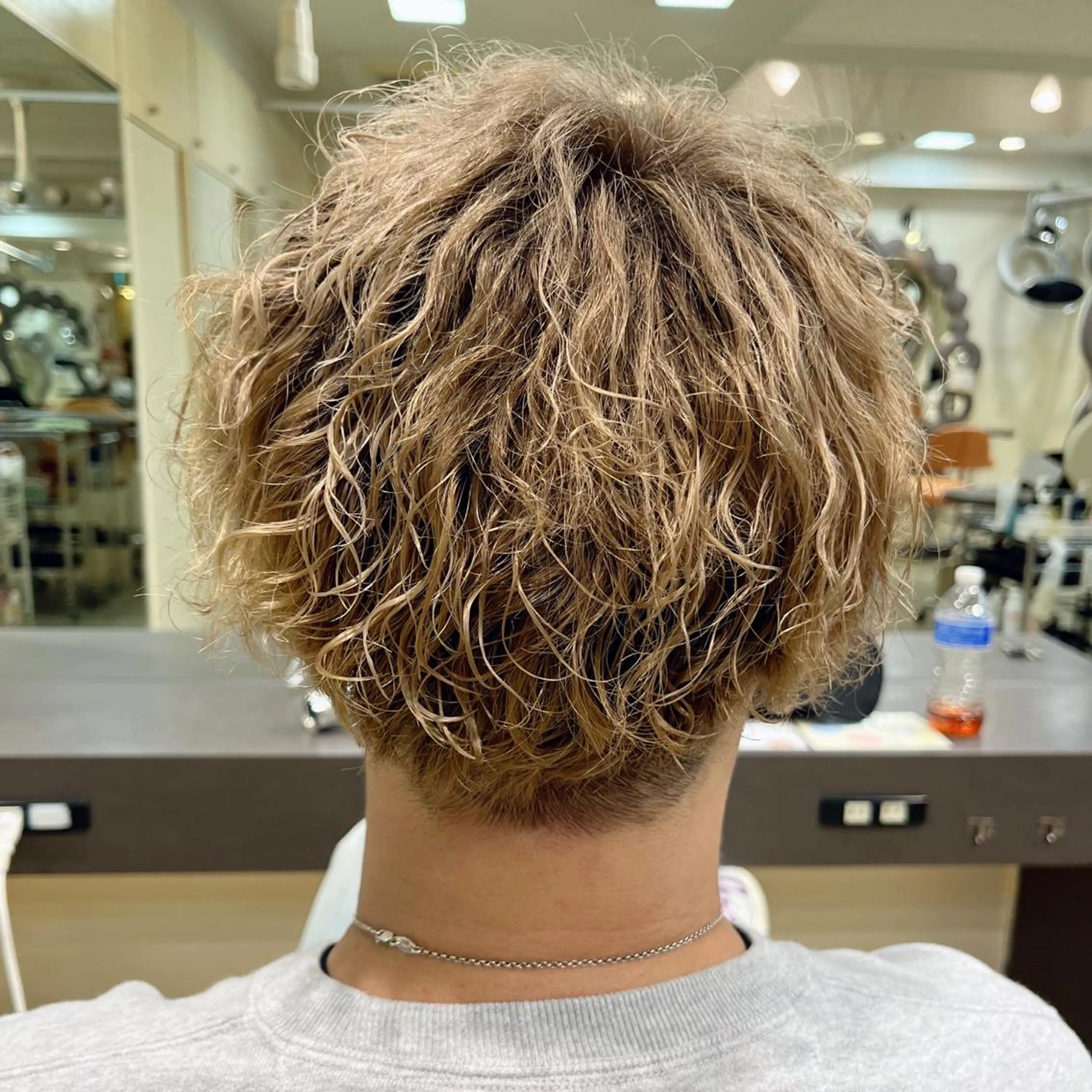 ショート パーマ メンズ ボブ/透明感カラー /大宮/たぐち🥣のヘアスタイル