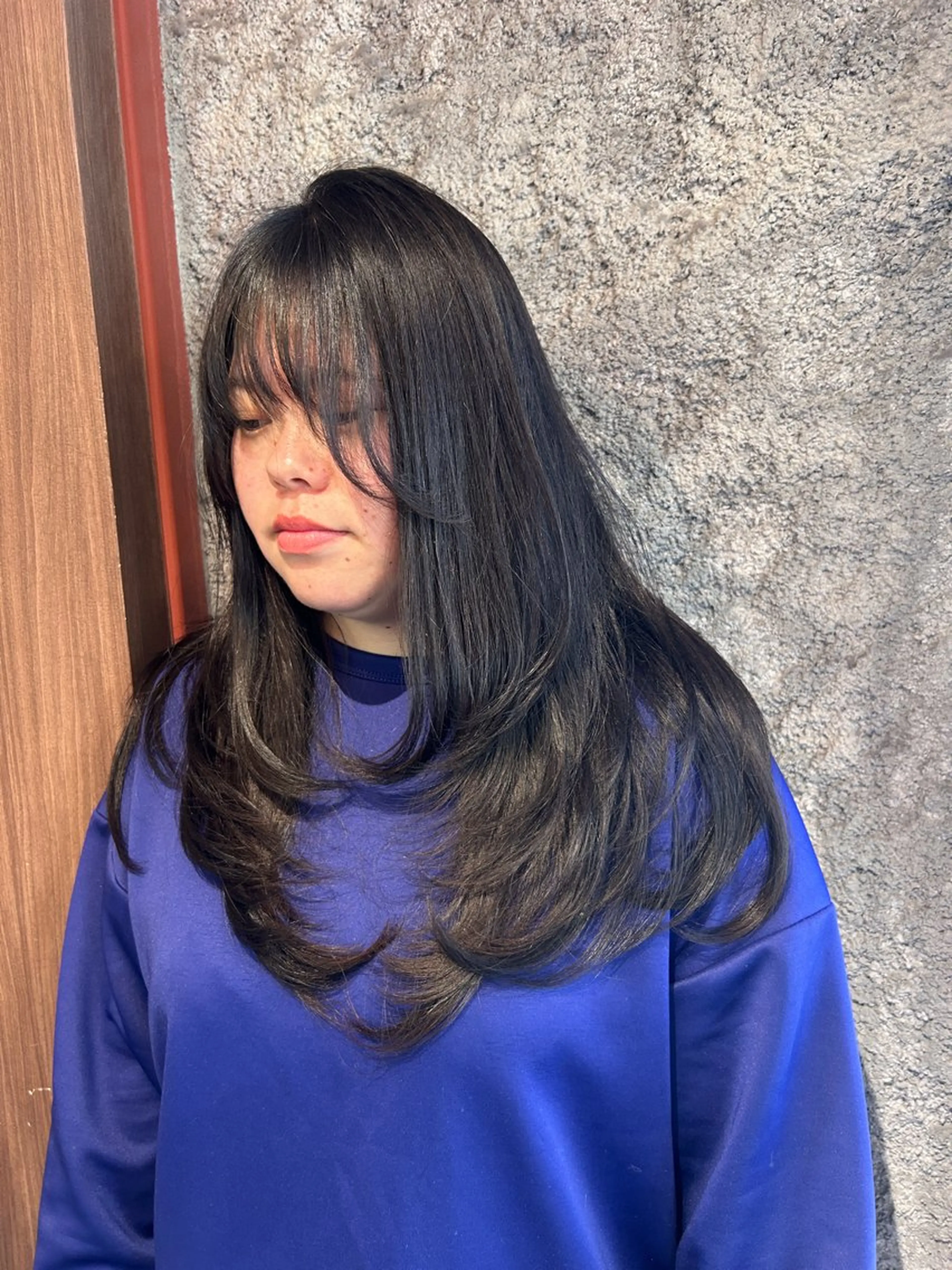 ロング 桑江 紫瑞花のヘアスタイル