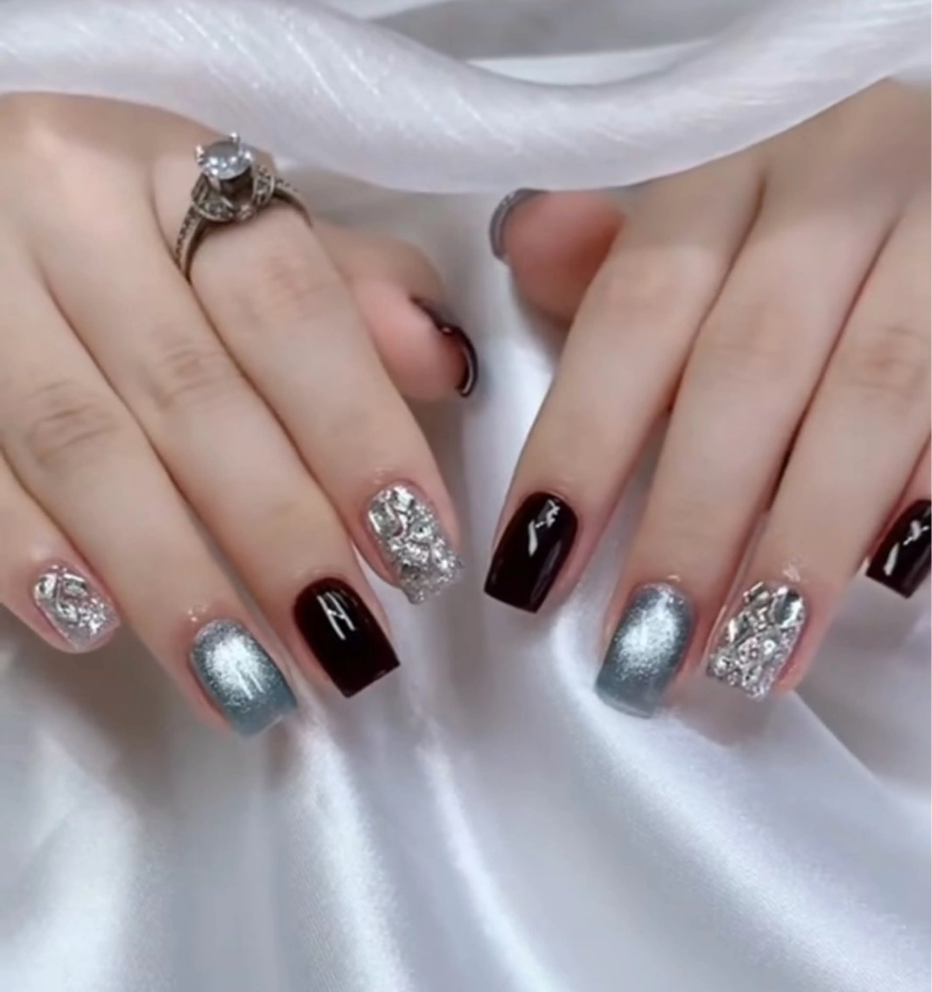 ネイル アートネイル 成人式 ジェルネイル ニュアンスネイル ネイルチップ Kora Nailのネイルデザイン