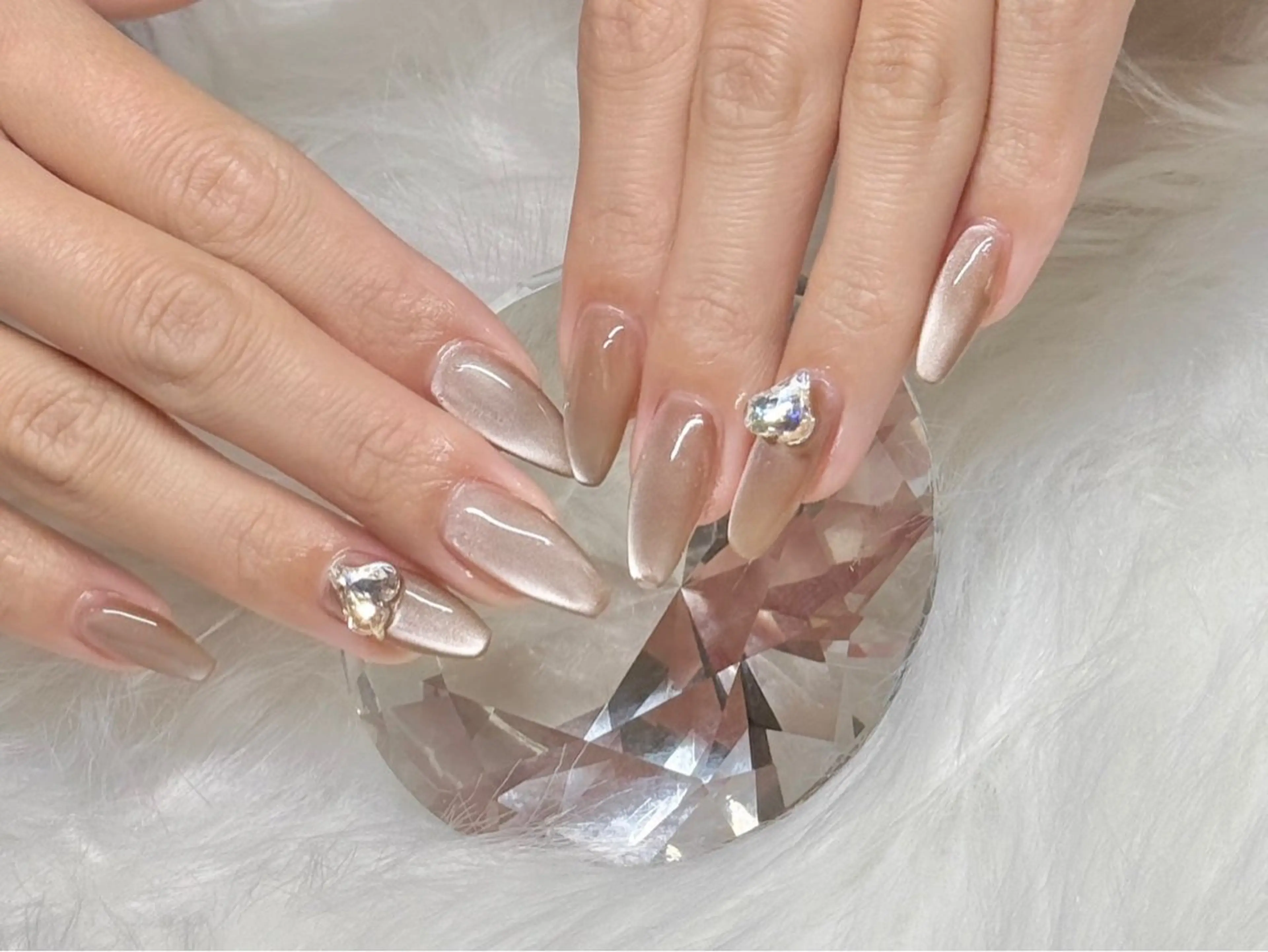 【ちゅる艶】マグネットネイルの写真