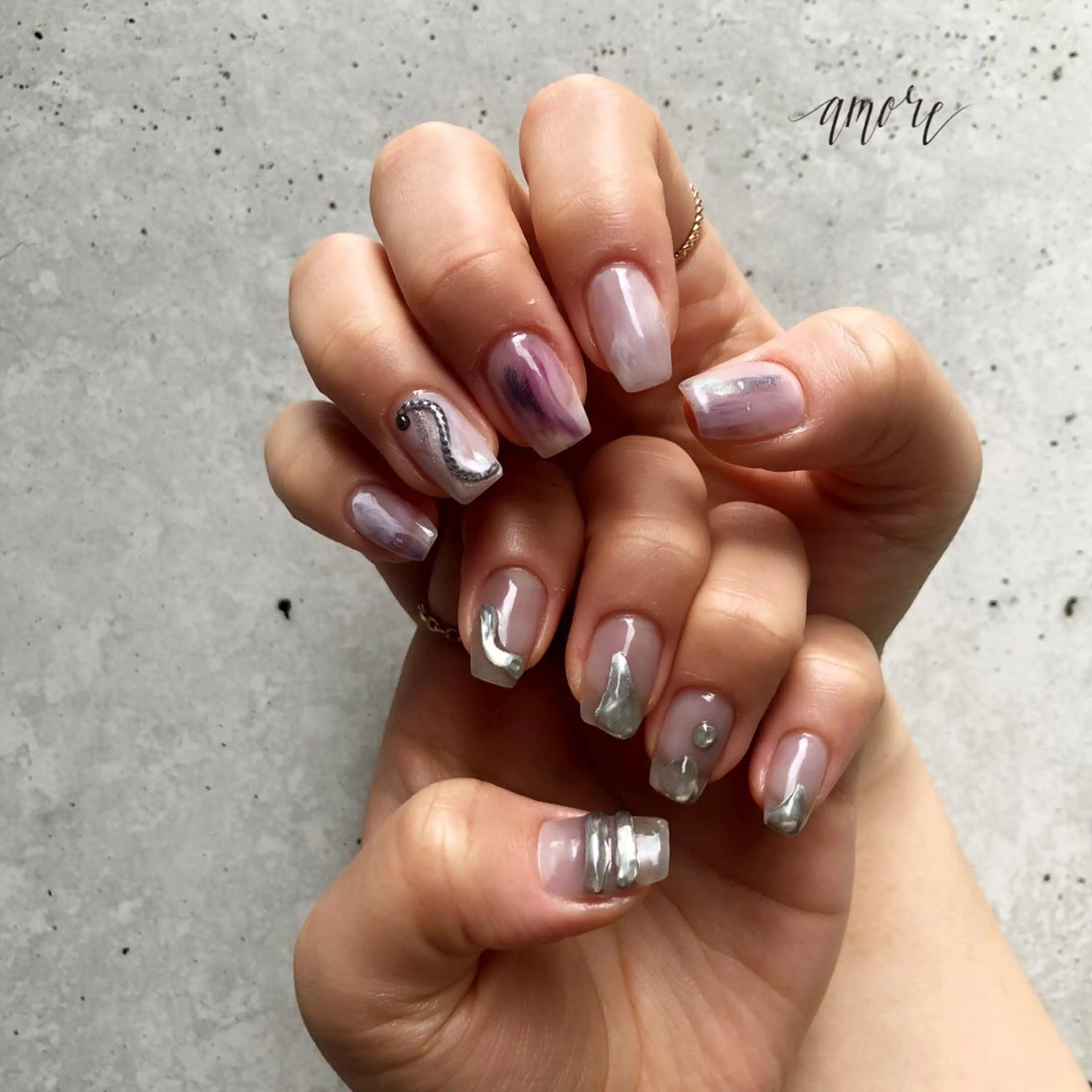 ネイル ジェルネイル 氷ネイル・うるうるネイル マグネットネイル ミラーネイル ニュアンスネイル You kyehwaのネイルデザイン